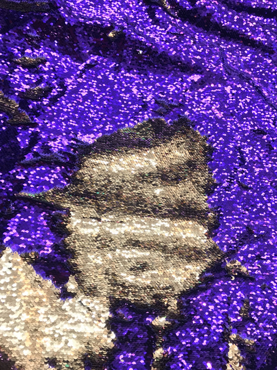 Mermaid sequins 5mm flip up sequins stretch base reversible sequins 58/60"sold by the yd. Ships worldwide from Los Angeles California USA