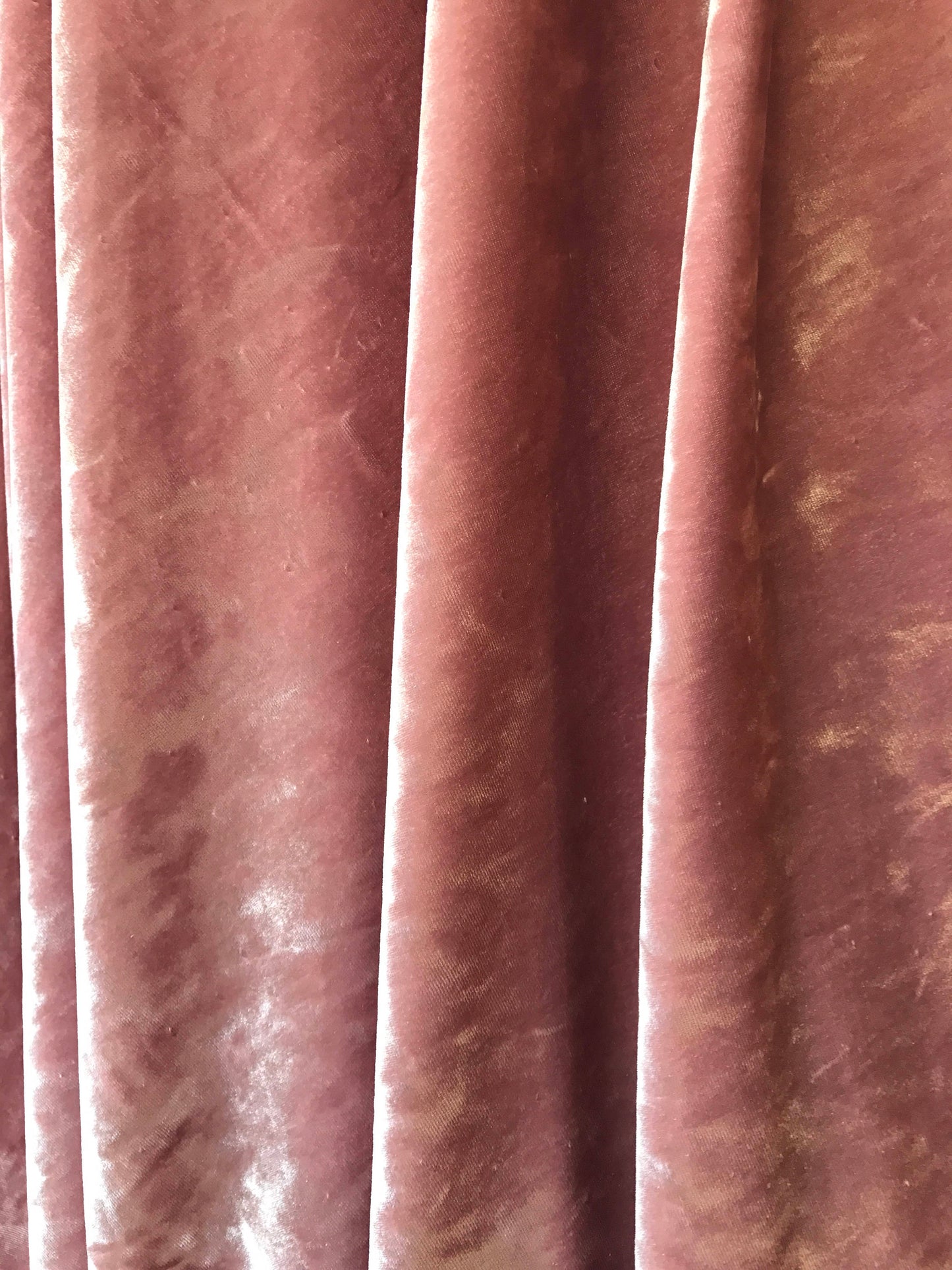 Velvet mauve color 4-way stretch 58/60" Sold by the YD. Ships worldwide from Los Angeles California USA