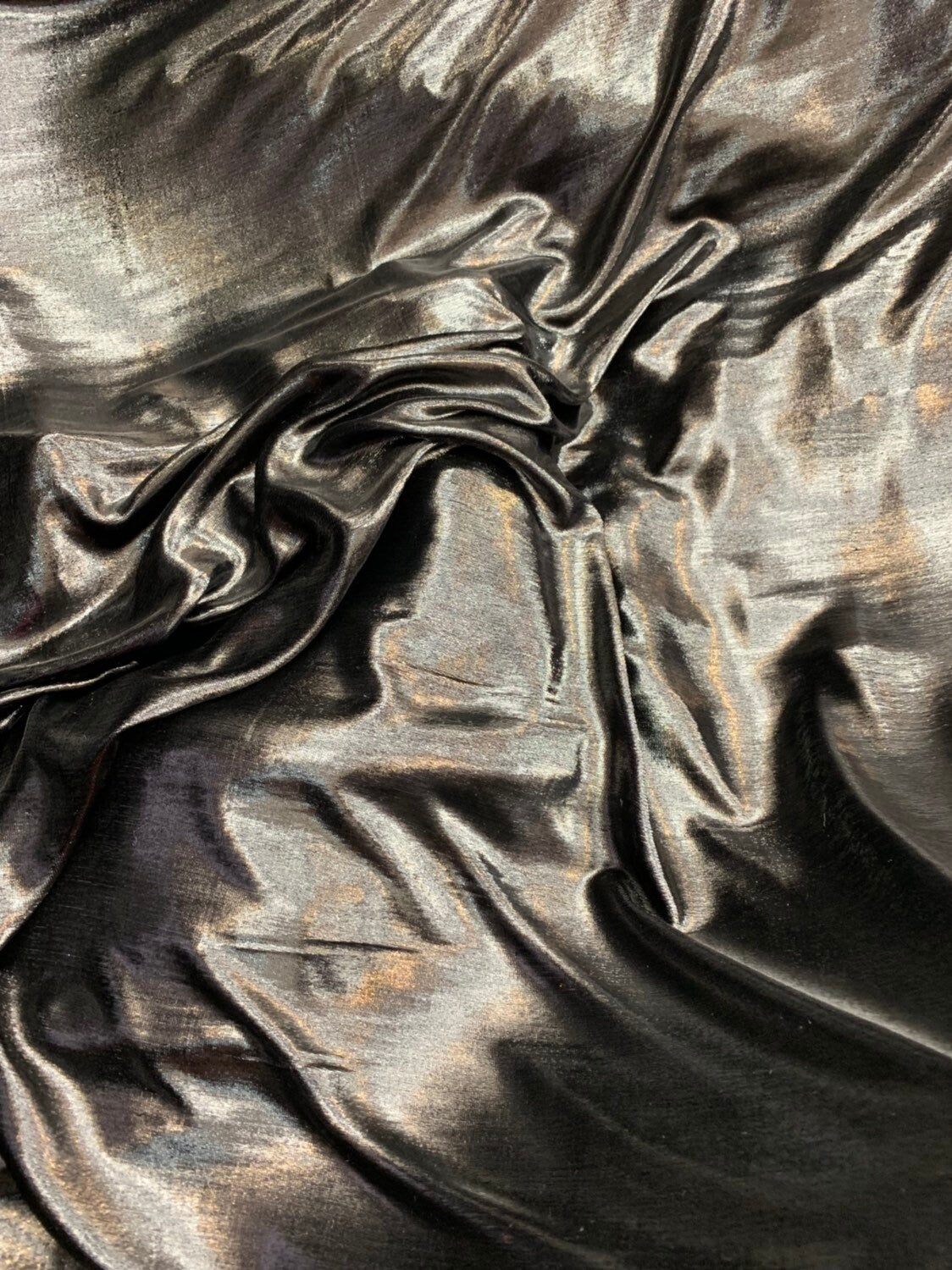 Silk lurex shining black velvet non stretch 55/57" Sold by the YD. Ships worldwide from Los Angeles California USA.