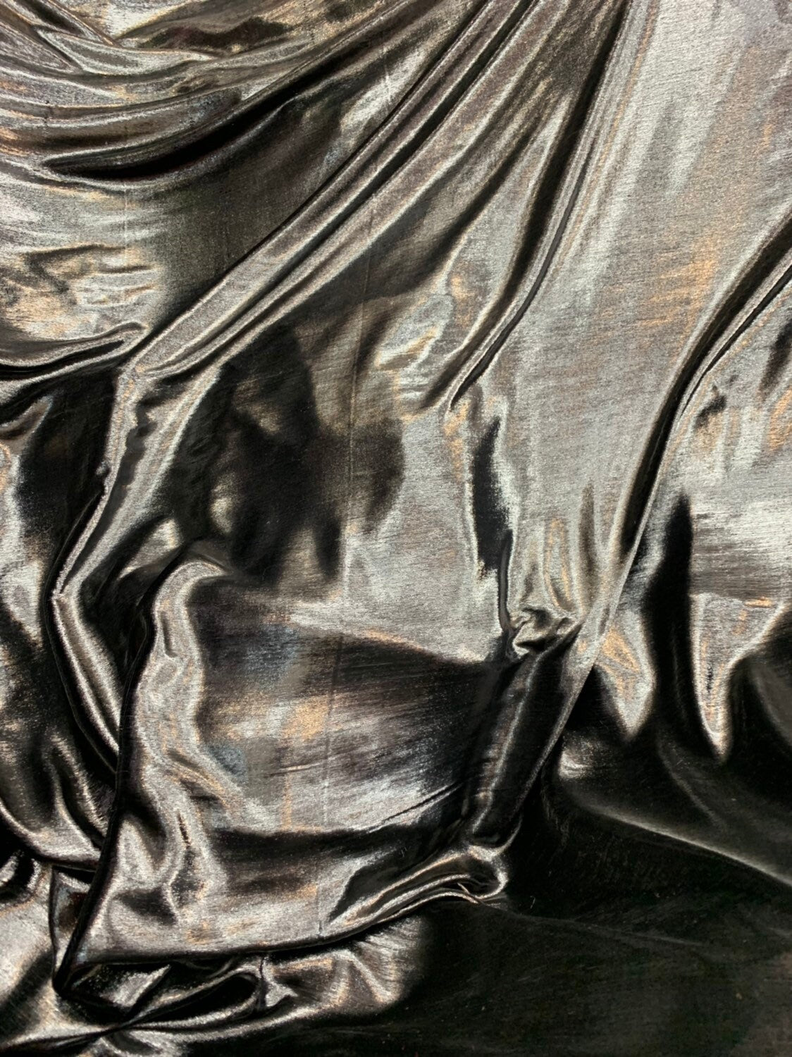 Silk lurex shining black velvet non stretch 55/57" Sold by the YD. Ships worldwide from Los Angeles California USA.