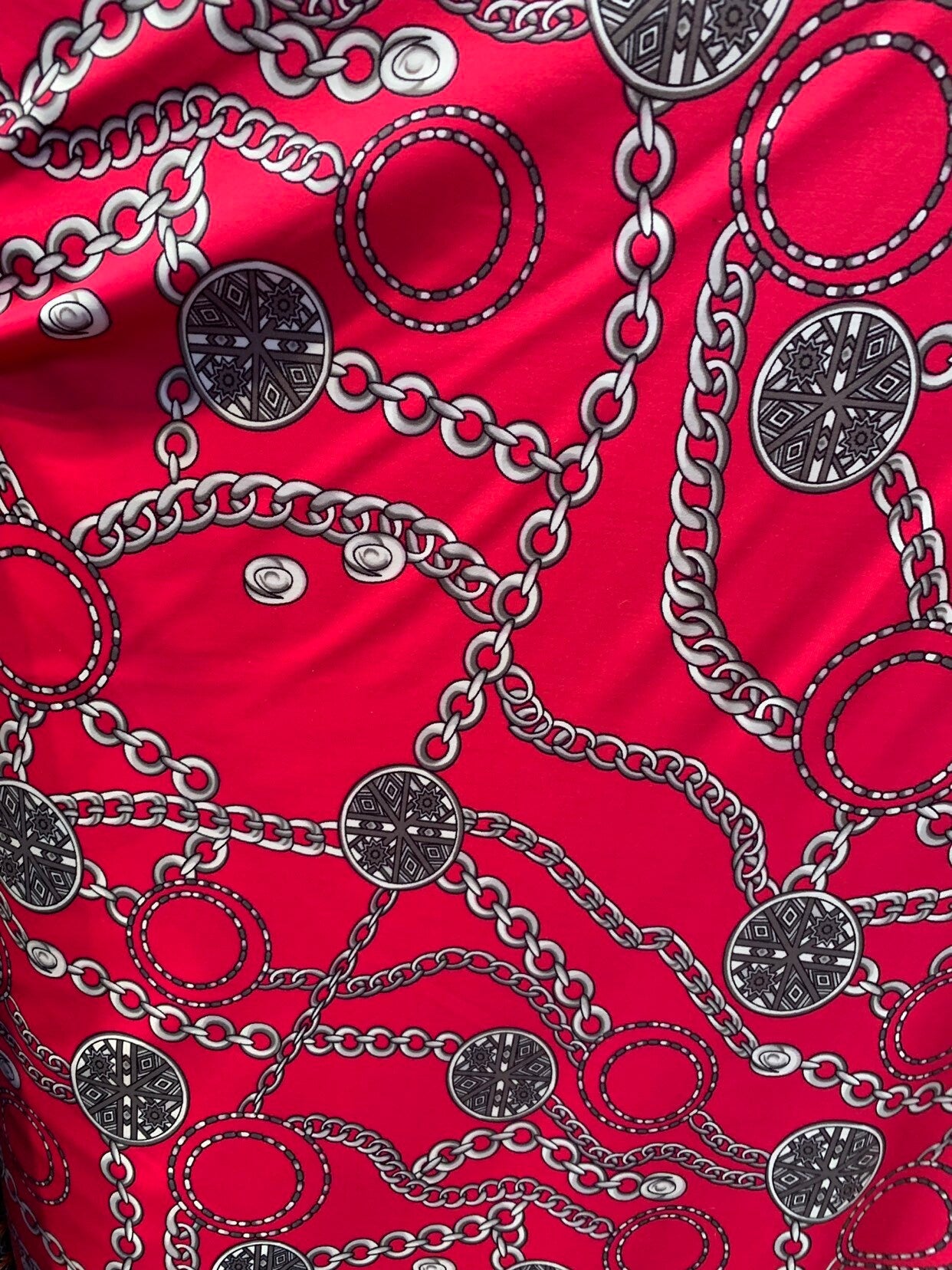 New print heavyweight spandex chain design 4way stretch 58/60" Sold by the YD. Ships worldwide from Los Angeles California USA.