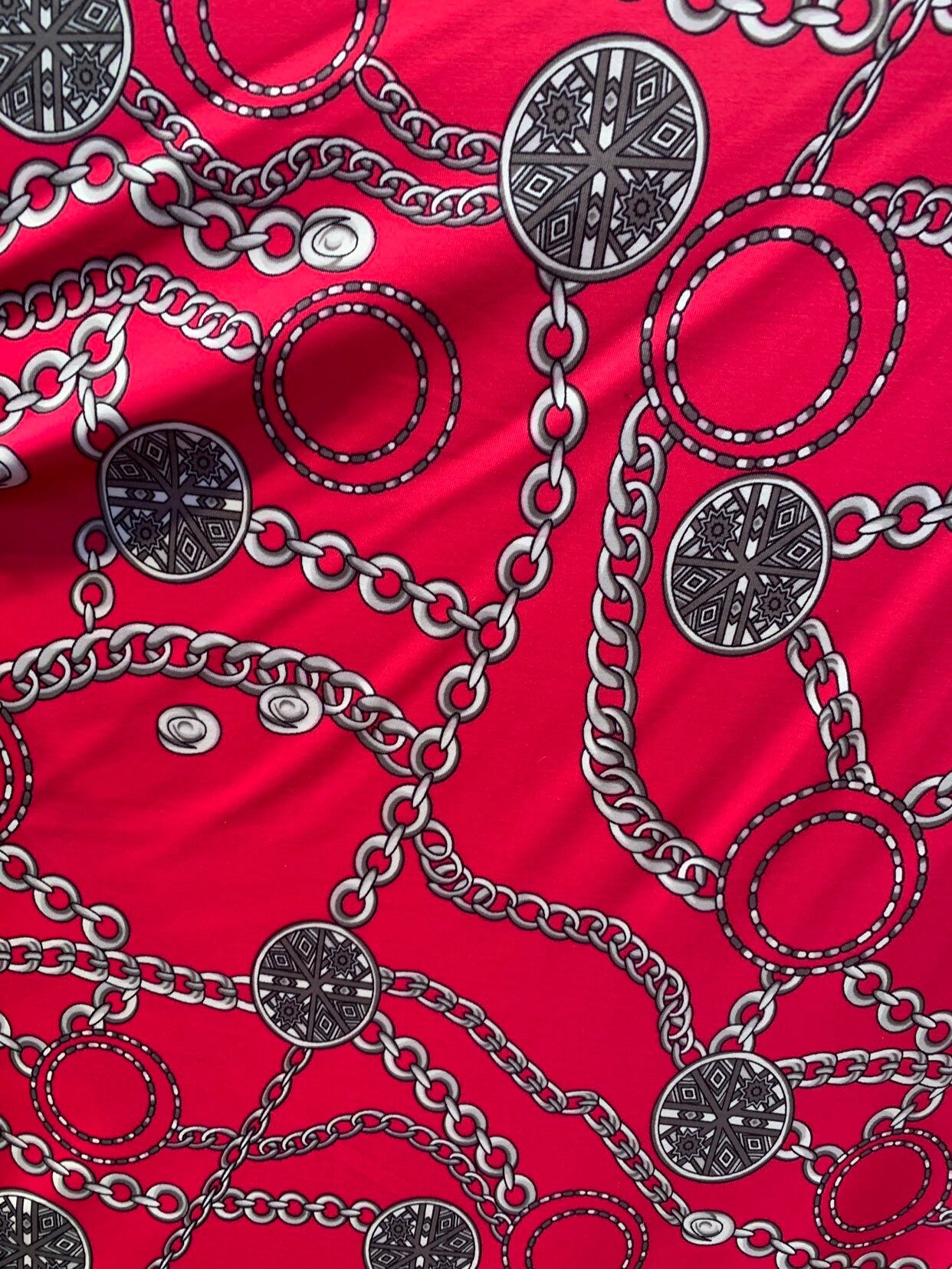 New print heavyweight spandex chain design 4way stretch 58/60" Sold by the YD. Ships worldwide from Los Angeles California USA.