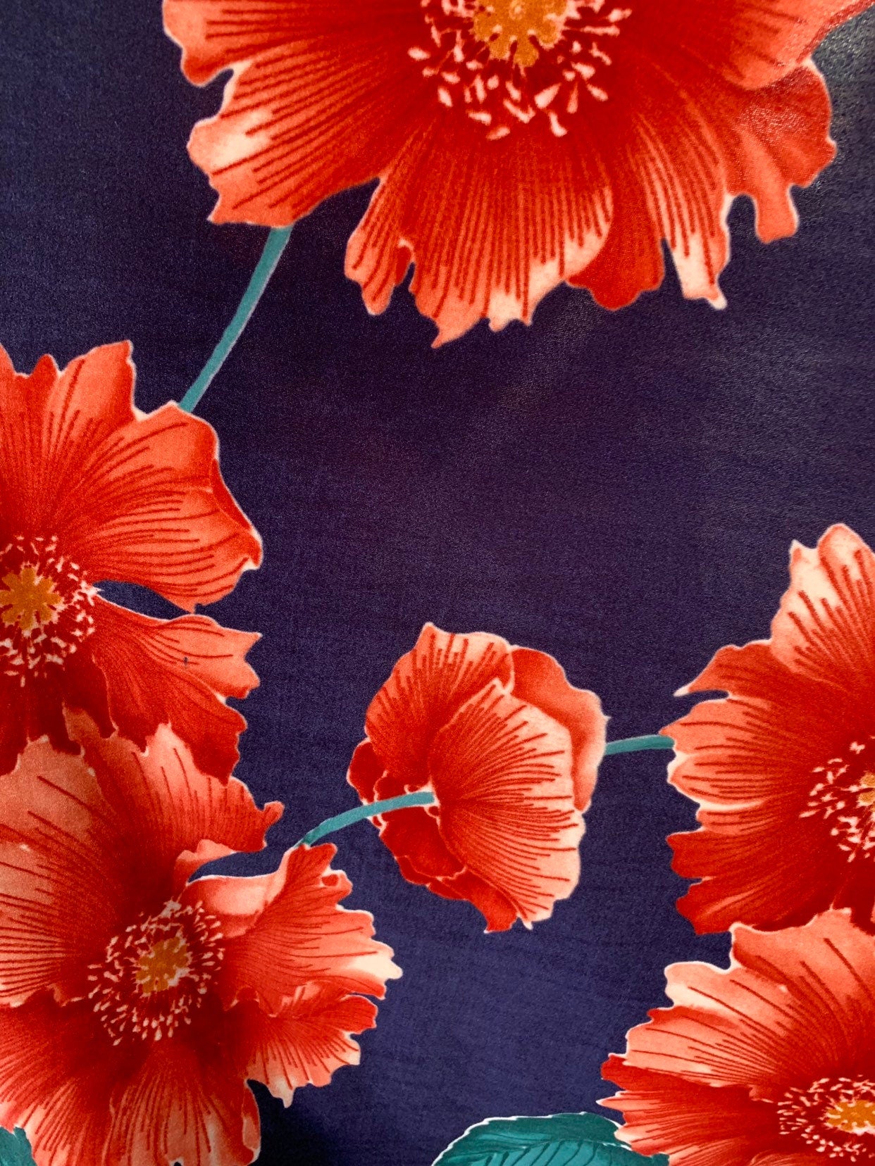 Big flower design heavy stretch print velvet 4way 58/60" Sold by the YD. Ships worldwide from Los Angeles California USA.