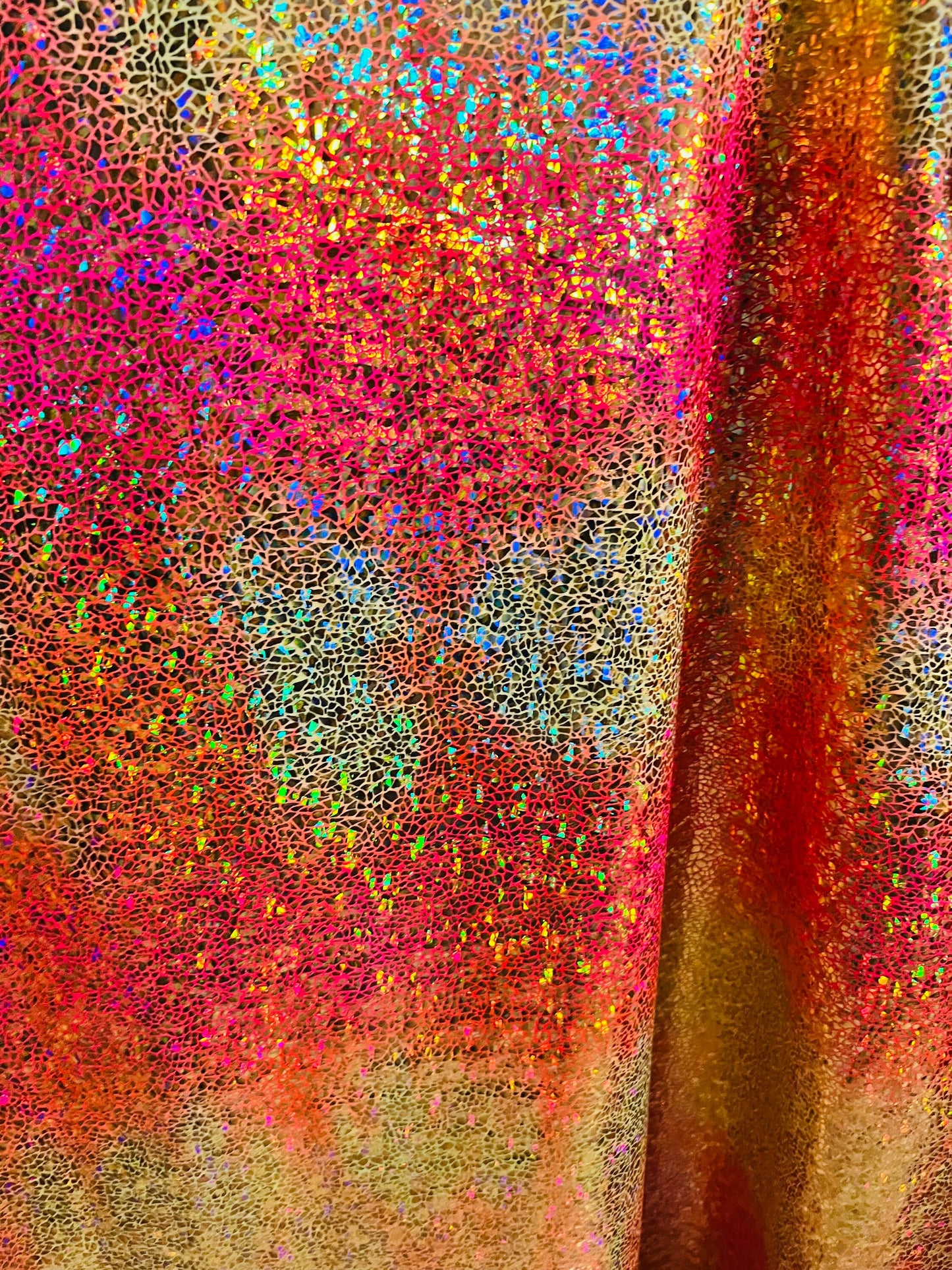 Hologram pebbles design metallic tie dye nylon spandex with foil 4-way stretch 58/60” Sold by the YD. Ships Worldwide from Los Ángeles CA