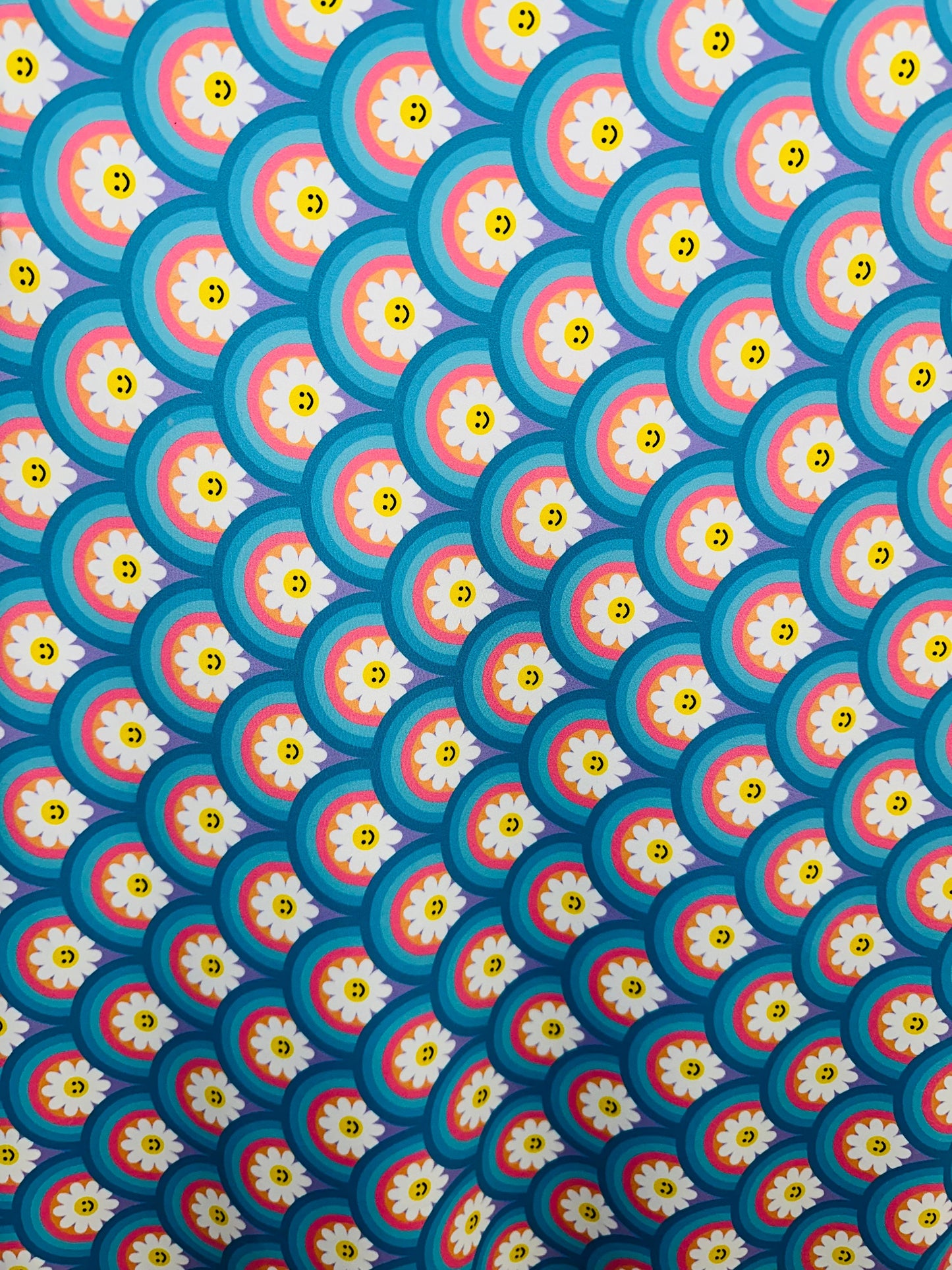 Daisy flower design print on great quality of nylon spandex 4-way stretch 58/60”