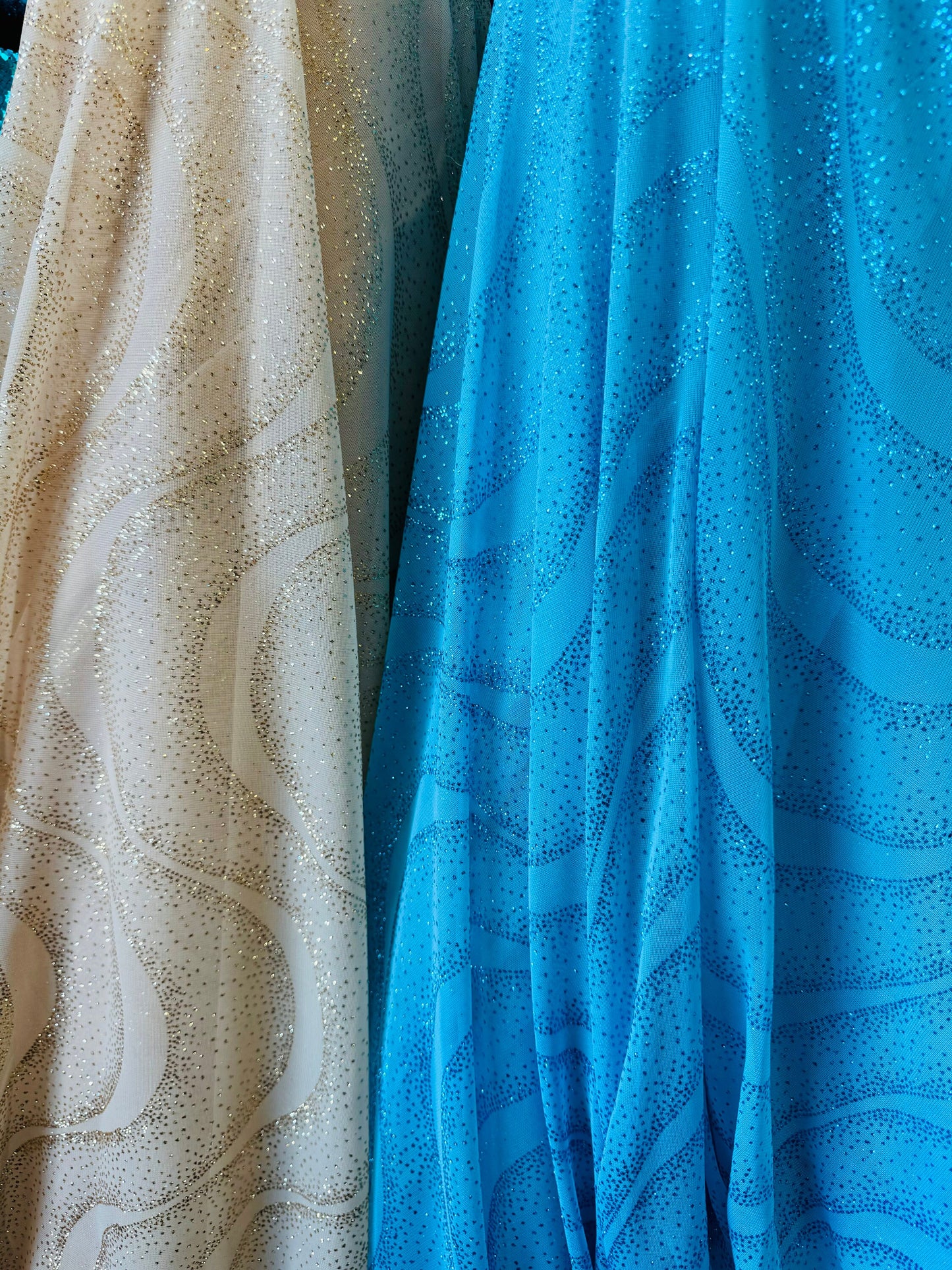 New Luxury Wavy design on mesh with glitter 2-way stretch 58/60”