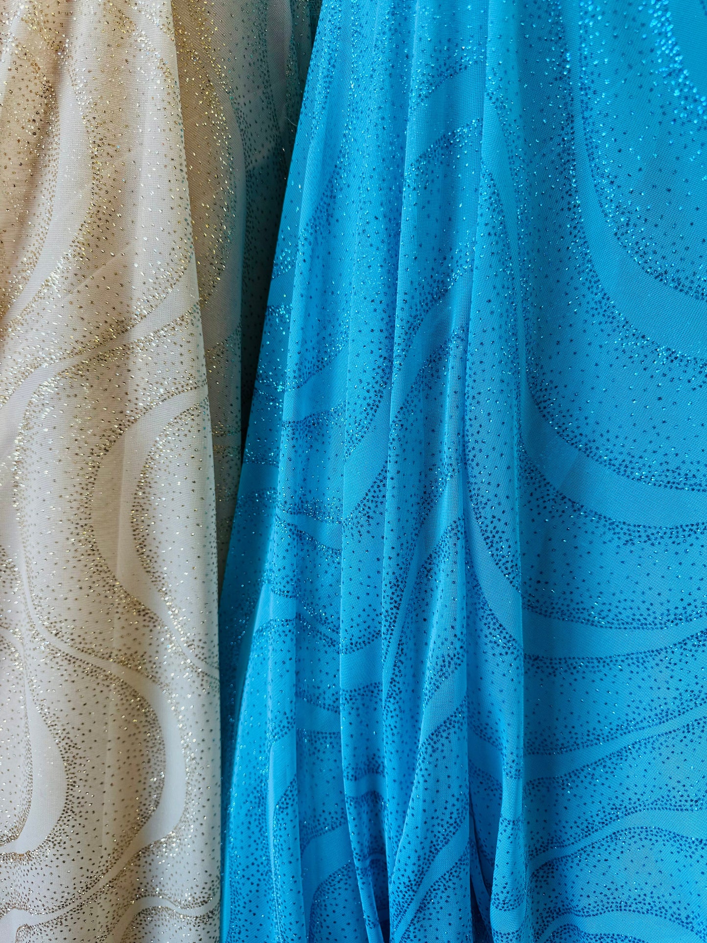 New Luxury Wavy design on mesh with glitter 2-way stretch 58/60”
