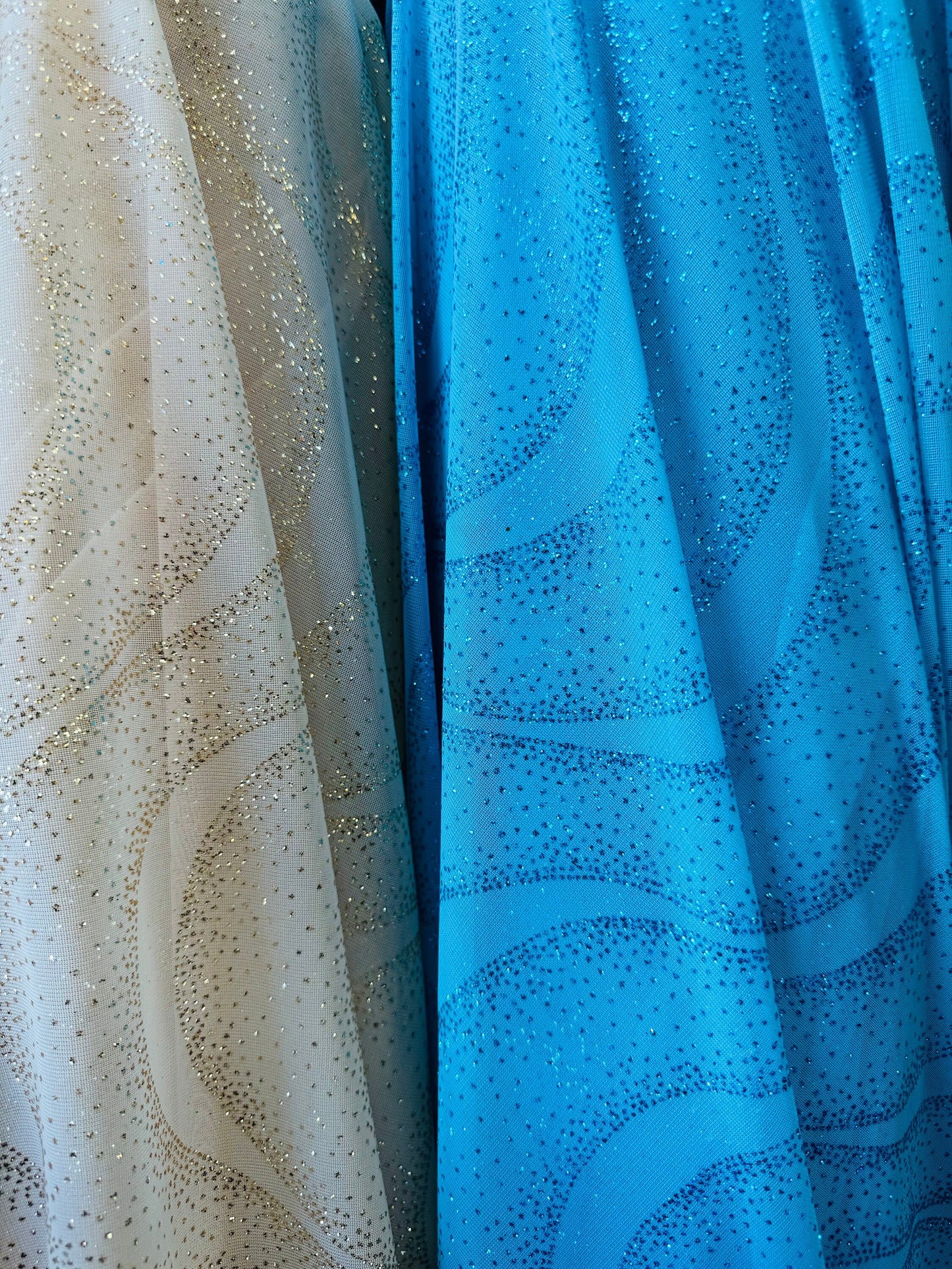New Luxury Wavy design on mesh with glitter 2-way stretch 58/60”
