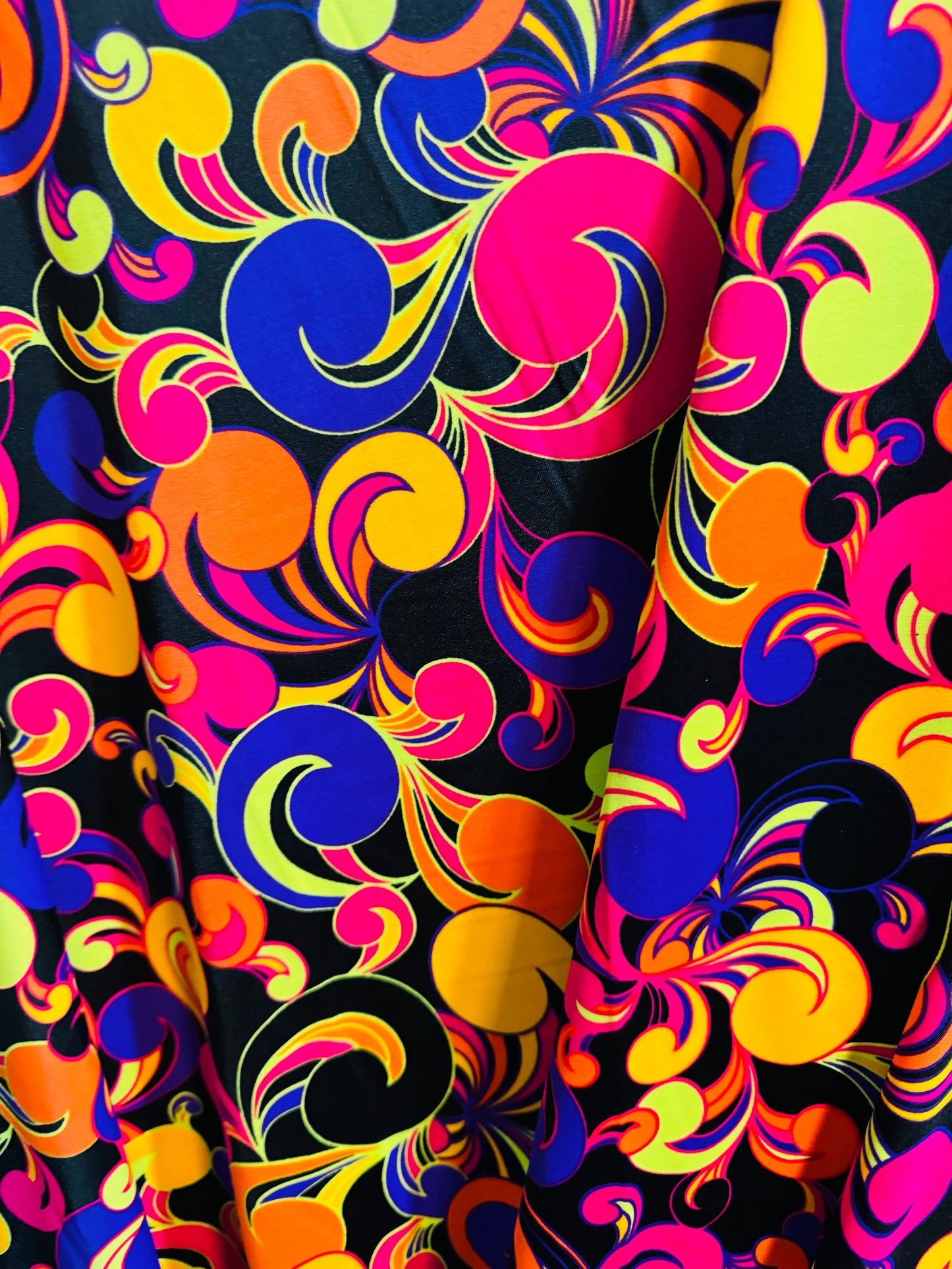 New paisley abstract design print on great quality of nylon spandex 4-way stretch 58/60” Sold by the YD. Ships worldwide from Los Angeles CA