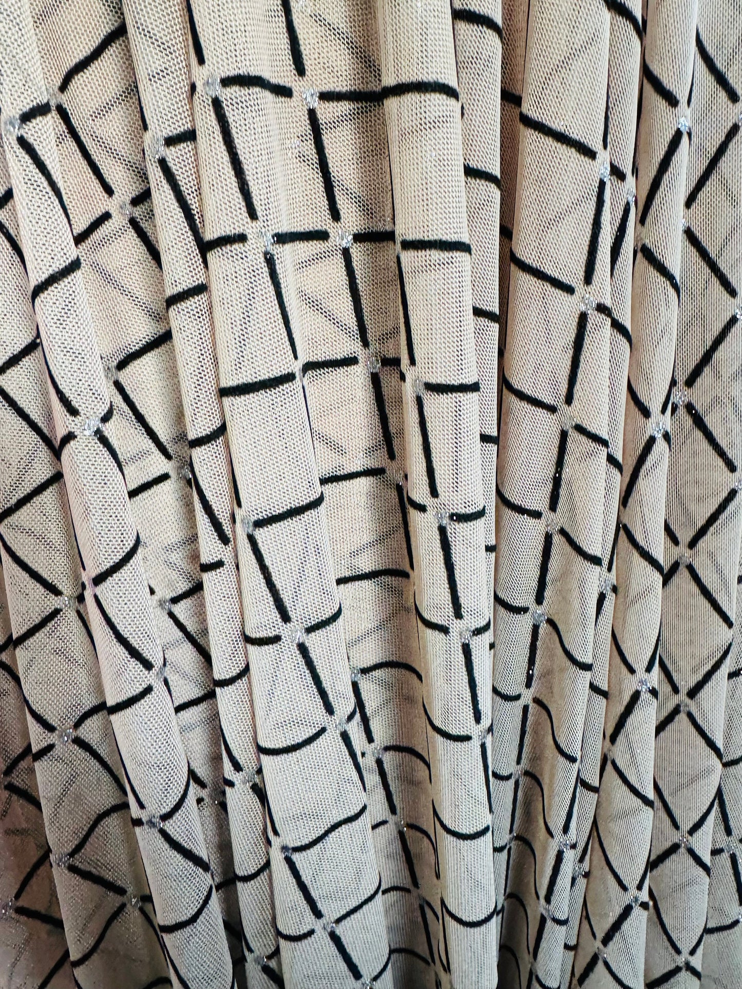 Diamond design spandex power mesh with flocking Nude/Black and Black/Silver 4-way stretch 58/60”