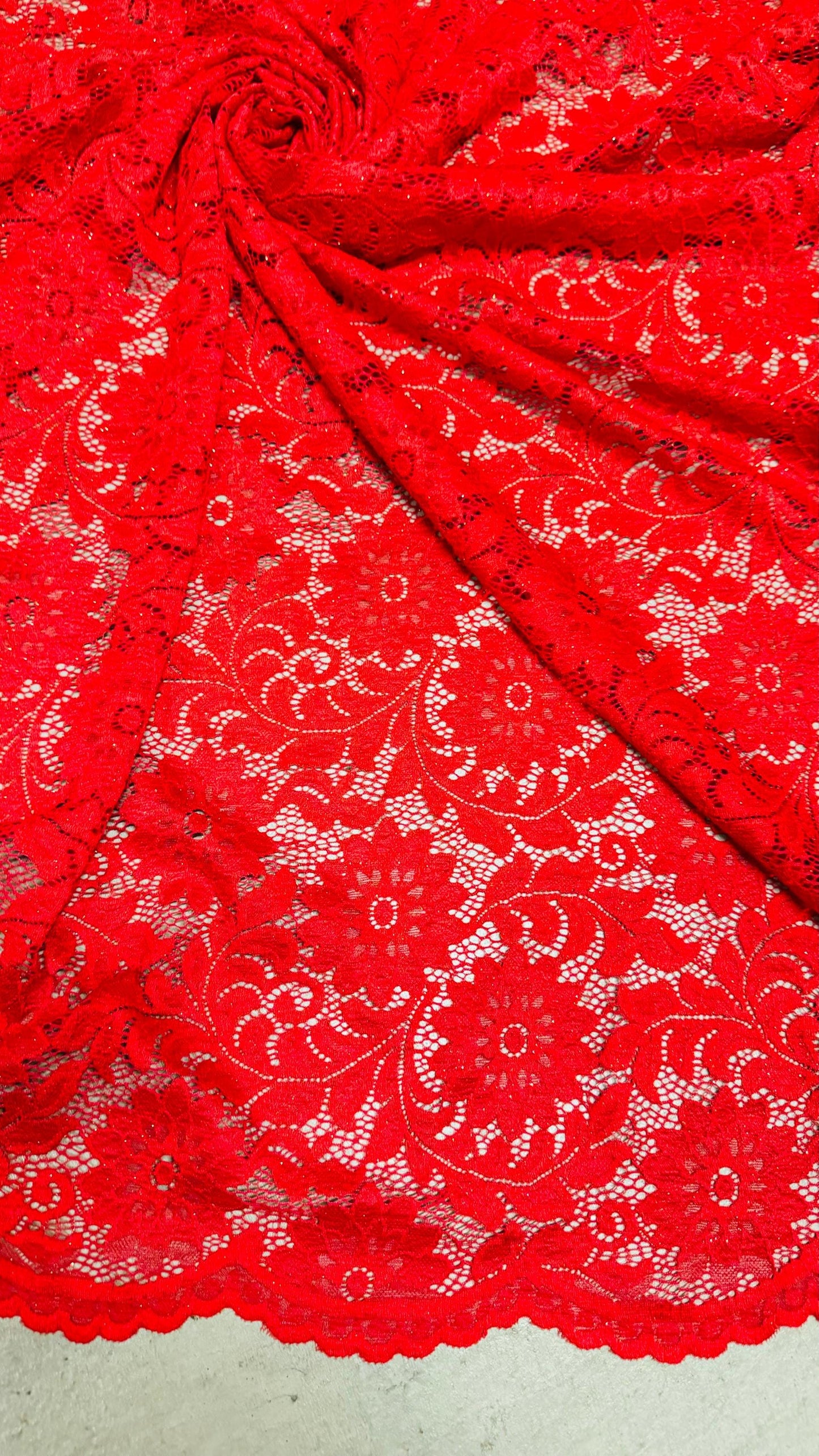 New Victoria Stretch lace design with glitter best quality of stretch lace 55/57” Sold by the YD. Ships Worldwide from Los Ángeles