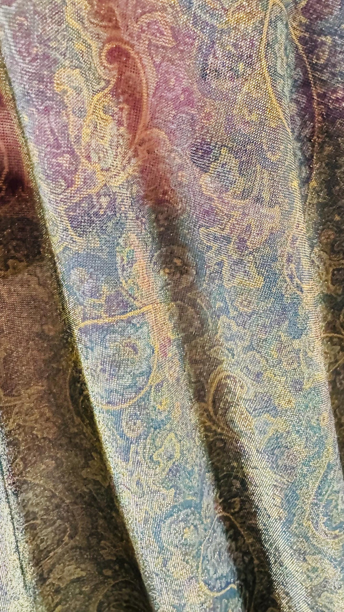 New metallic iridescent paisley mesh Gold/Multicolor 2-way stretch 58/60" Sold by the YD. Ships worldwide from Los Ángeles California USA.