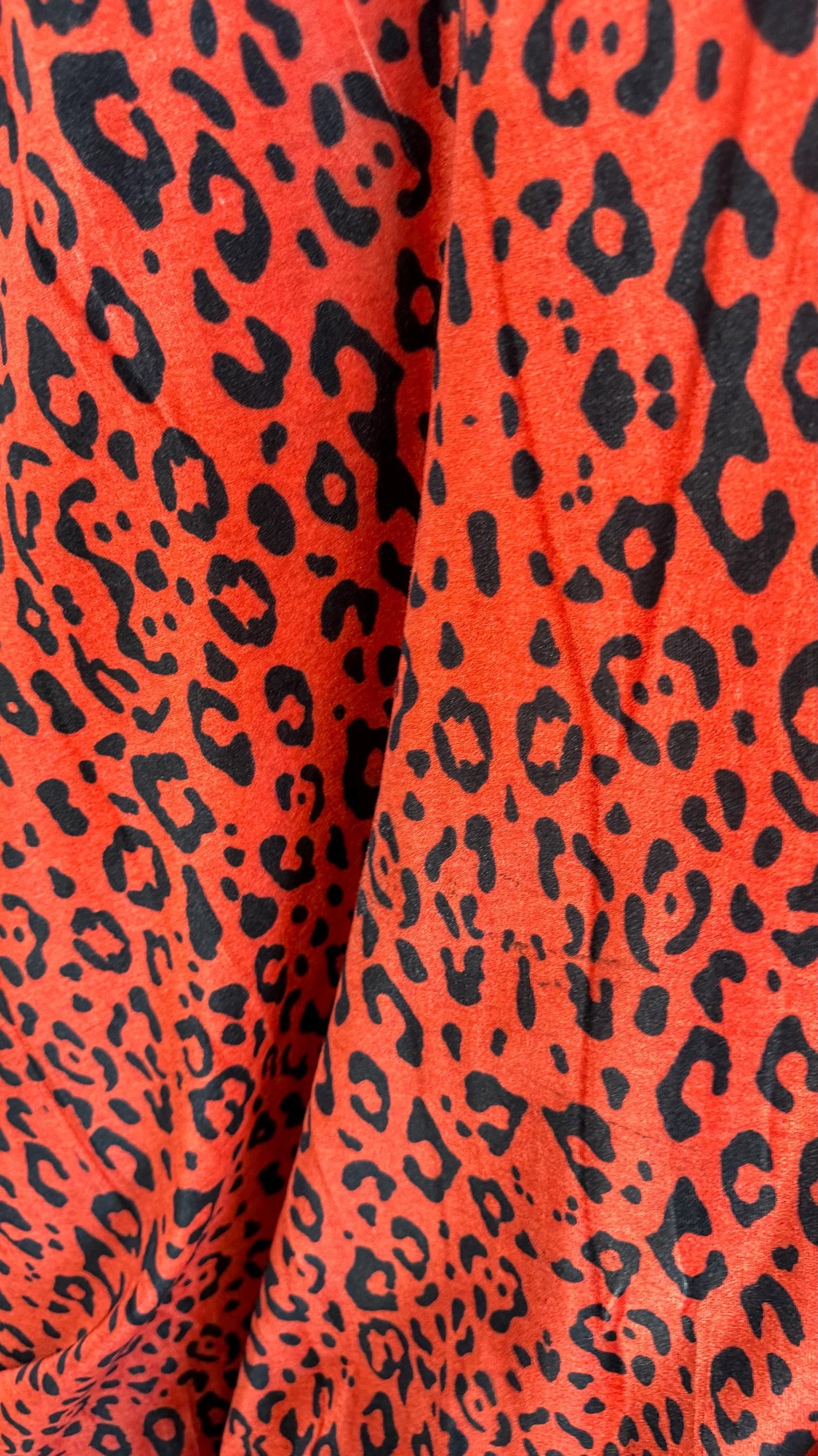 New Exotic Tiger and Leopard design print on stretch velvet best quality 58/60” Sold by the YD. Ships worldwide from Los Angeles California