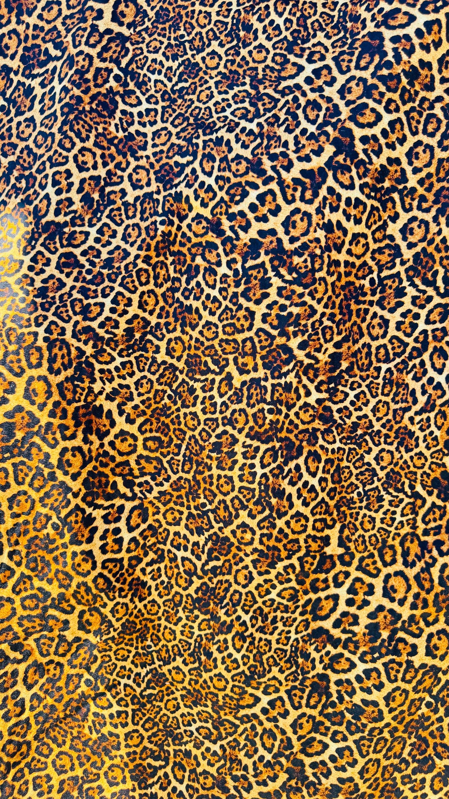 Wild Jaguar design print on great quality of cotton twill Non Stretch 50”/52” Sold by the YD. Ships Worldwide from Los Angeles California