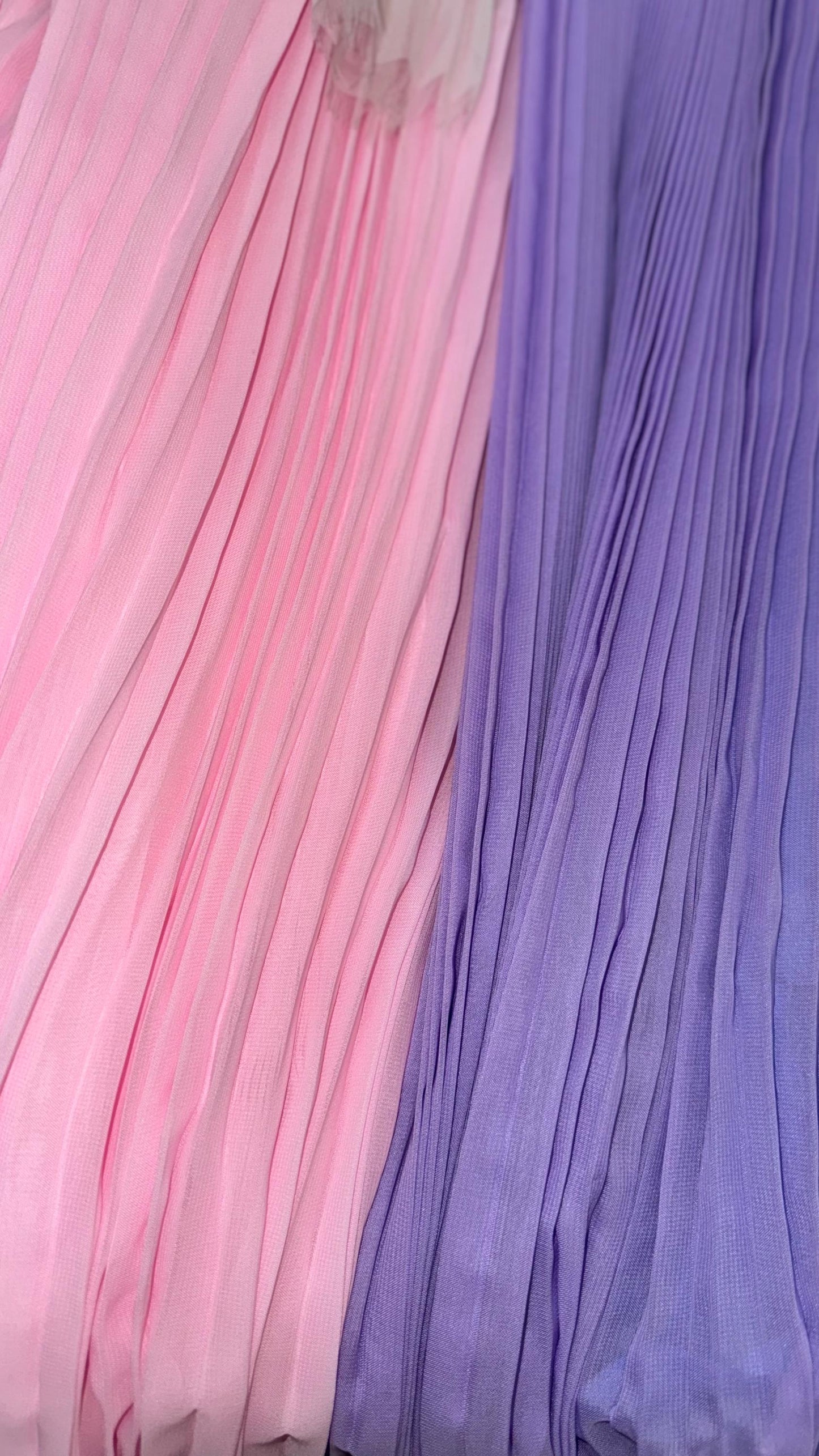 New Pleated Chiffon accordion style non stretch 58/60” Sold by the YD. Ships Worldwide from Los Angeles California USA