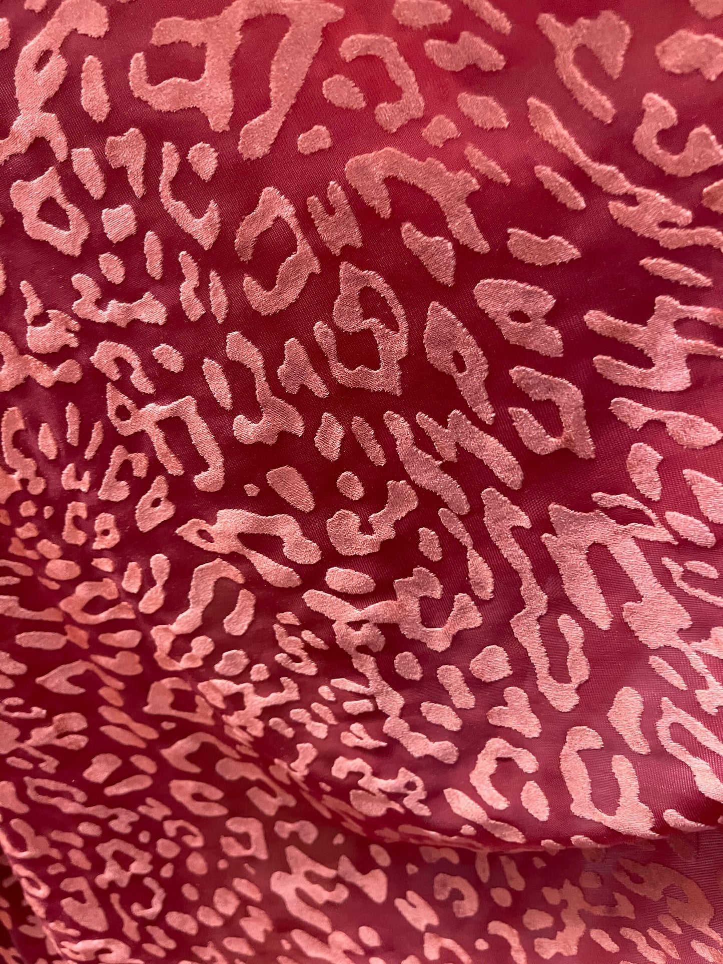 New Burnout stretch velvet Leopard design 4-way stretch 58/60” Sold by the YD. Ships Worldwide from Los Angeles California USA.