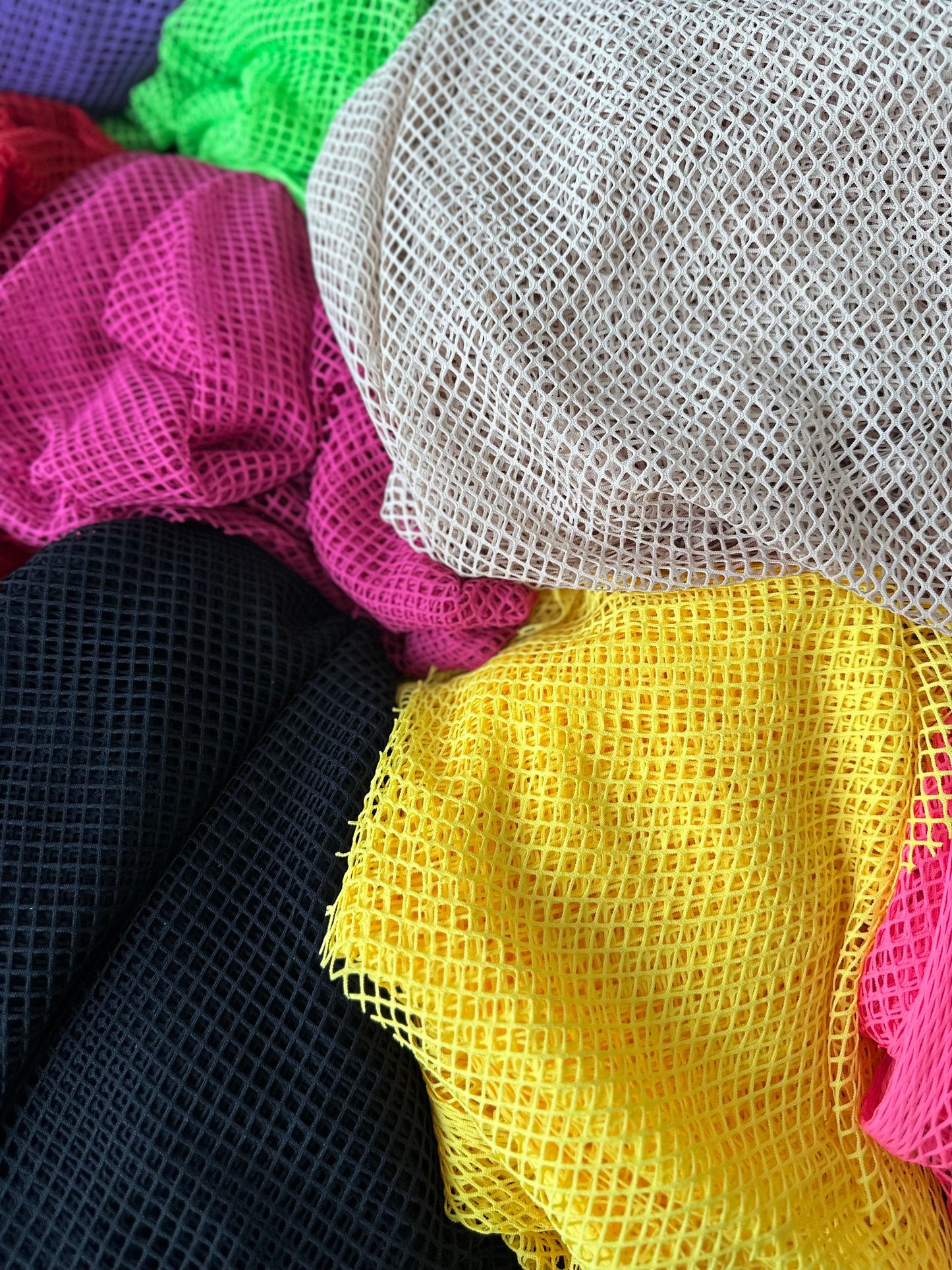 New Diamond Fishnet nylon spandex 4-way stretch 58/60”