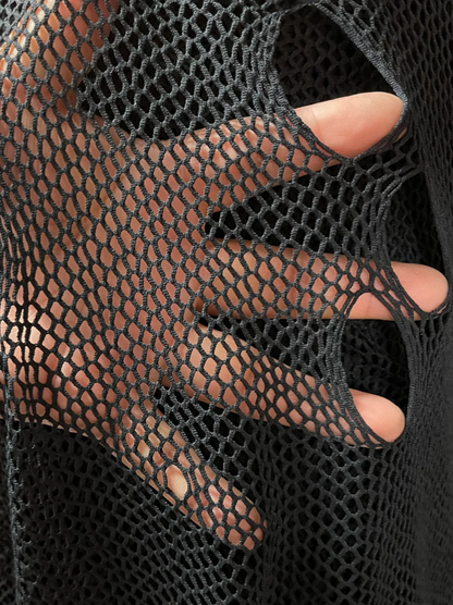 Fishnet geometric design with big holes 4-way stretch 58/60”