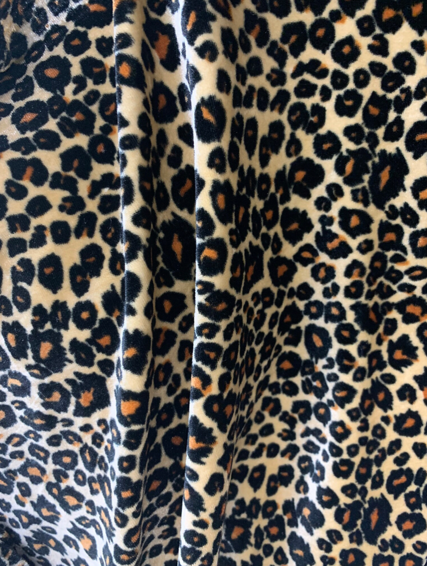 New premier exotic Leopard design print on stretch velvet 4-way 58/60"