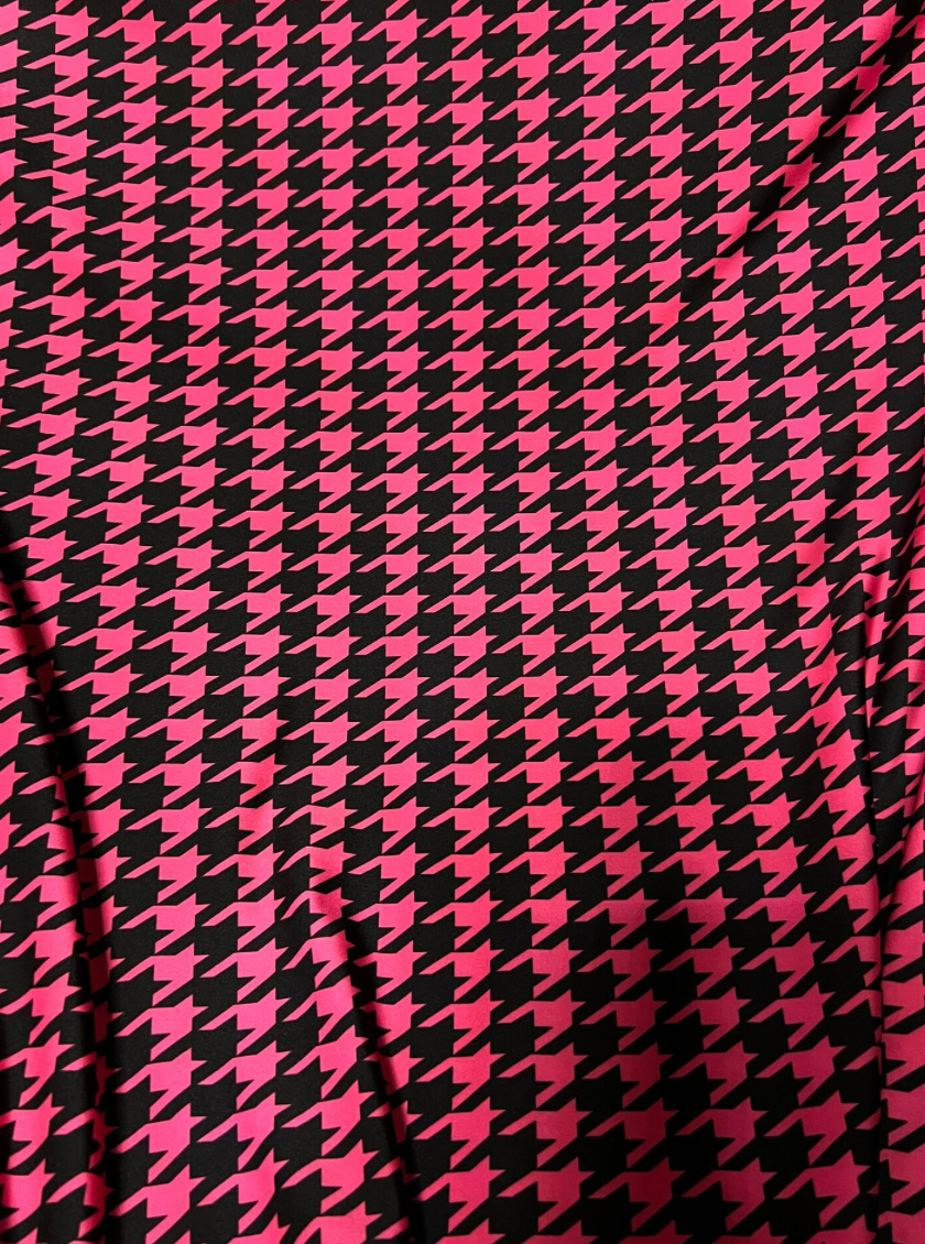 New houndstooth pattern design print one nylon spandex 4-way stretch 58/60” Sold by the YD. Ships worldwide from Los Angeles California USA.