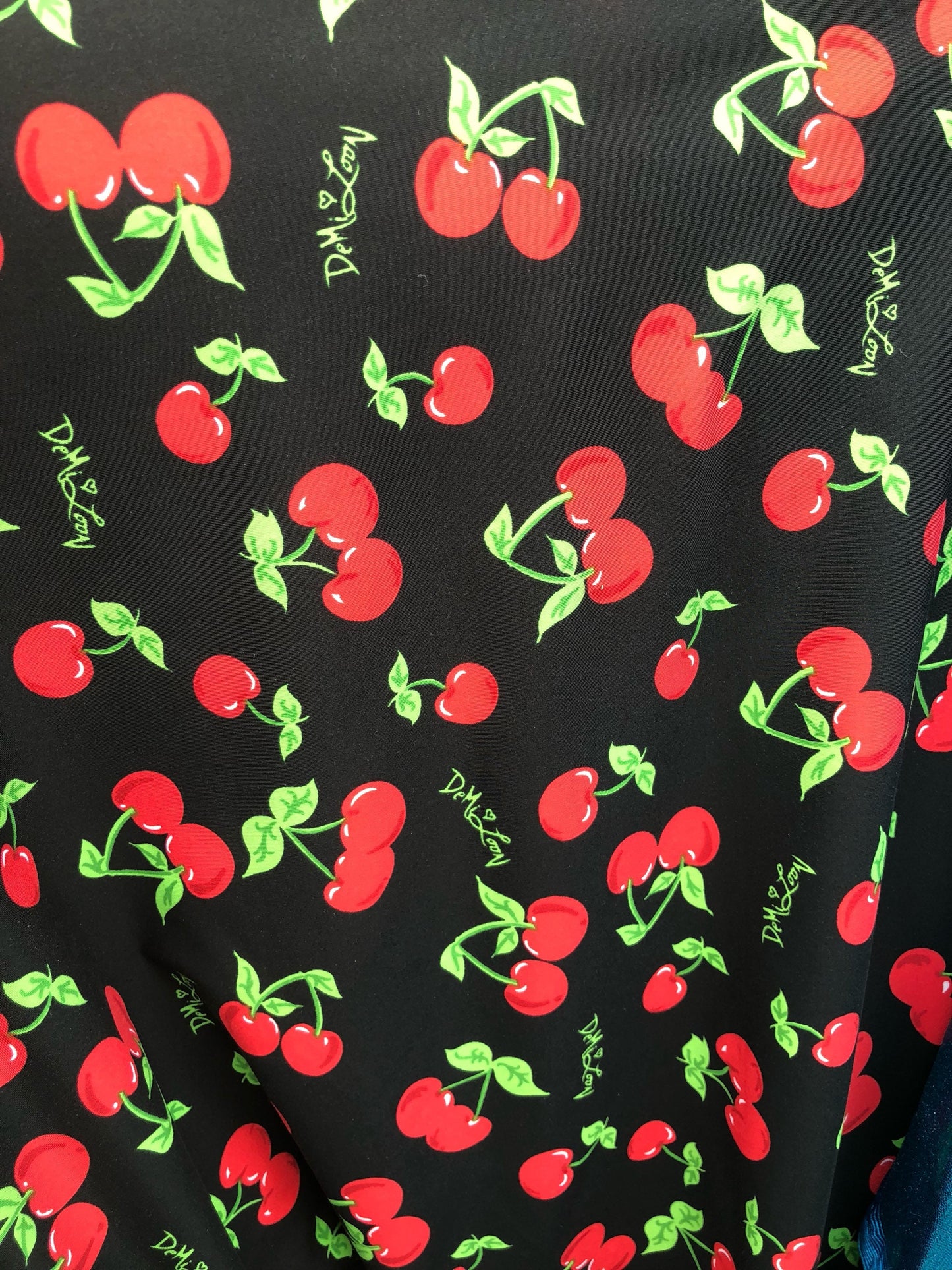 New cherry design nylon spandex fabric 4way stretch 58/60" Sold by the YD. Ships worldwide from Los Ángeles California USA.