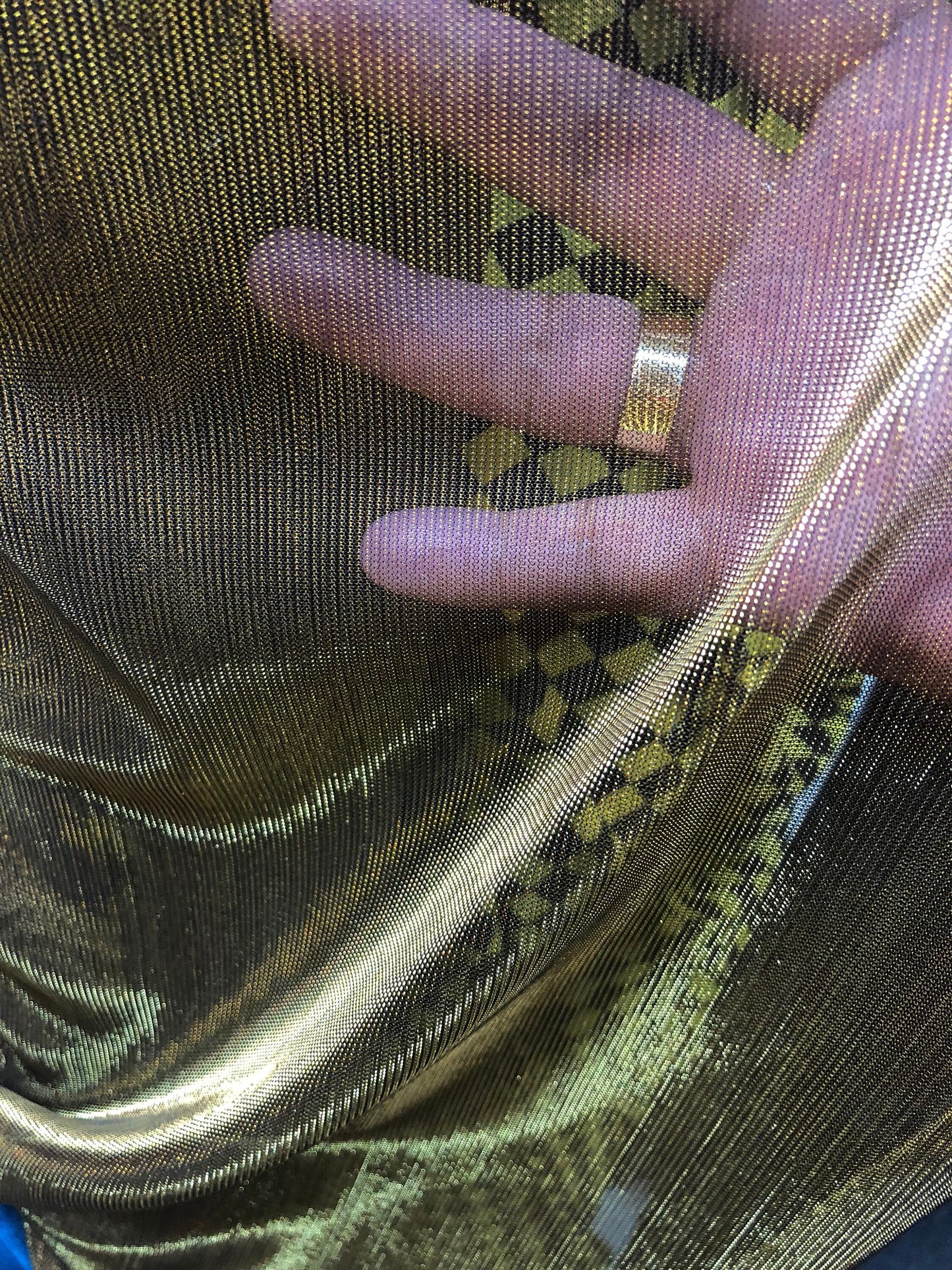 Metallic mesh black gold 4way stretch 58/60" Sold by the YD. Ships worldwide from Los Angeles California USA.
