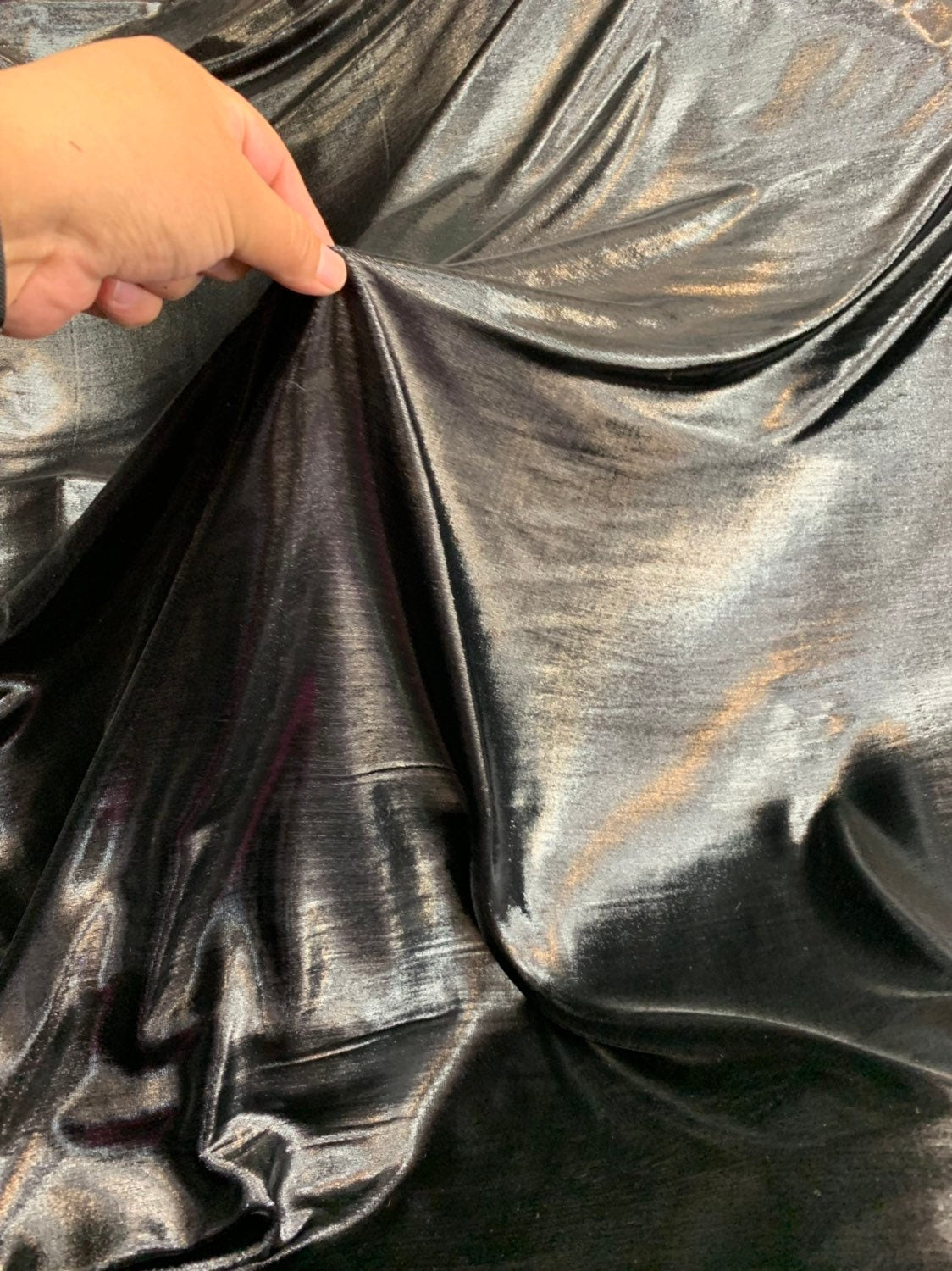 Silk lurex shining black velvet non stretch 55/57" Sold by the YD. Ships worldwide from Los Angeles California USA.
