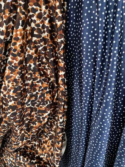 Jumbo spandex print heavy spandex 4way stretch 48/50" Sold by the YD. Ships worldwide from Los Angeles California USA.