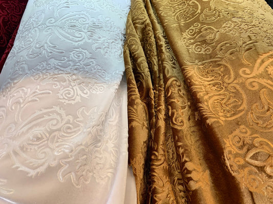 New Damask Royalty design heavy 4way stretch velvet 58/60" Sold by the YD. Ships worldwide from Los Angeles California USA.