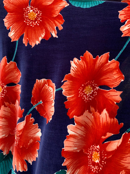 Big flower design heavy stretch print velvet 4way 58/60" Sold by the YD. Ships worldwide from Los Angeles California USA.