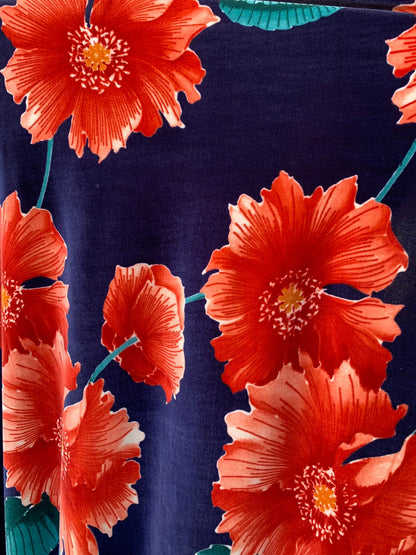 Big flower design heavy stretch print velvet 4way 58/60" Sold by the YD. Ships worldwide from Los Angeles California USA.