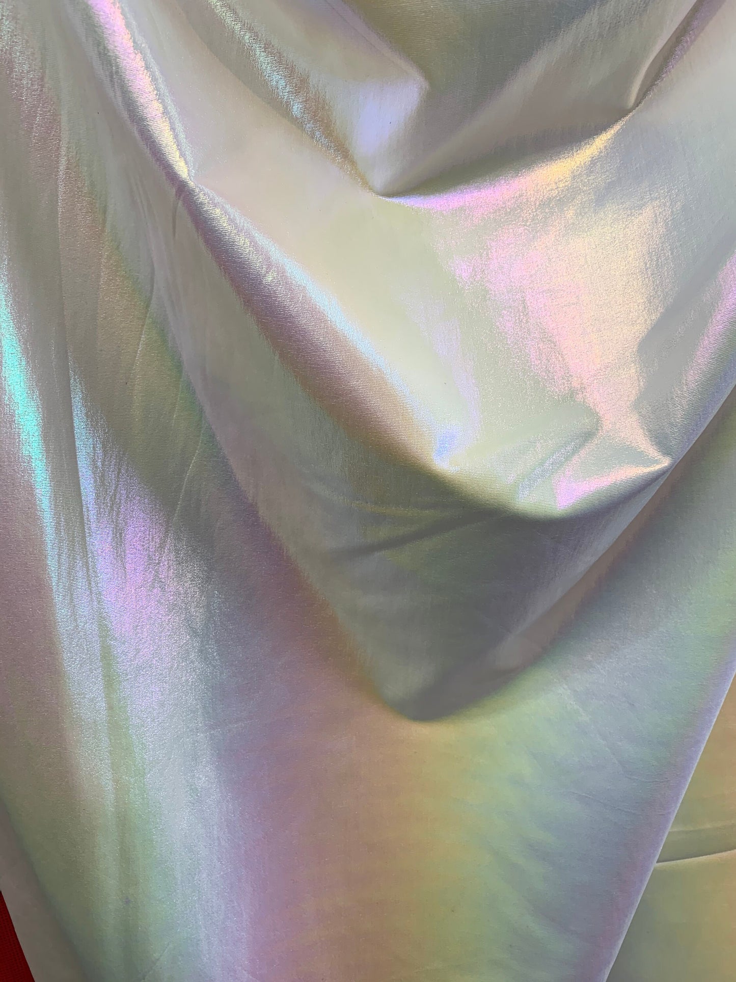New Lacer Foil Iridescent White Unicorn Metallic Spandex 4-Way 58/60" Sold By The YD. Ships Worldwide From Los Ángeles California USA.