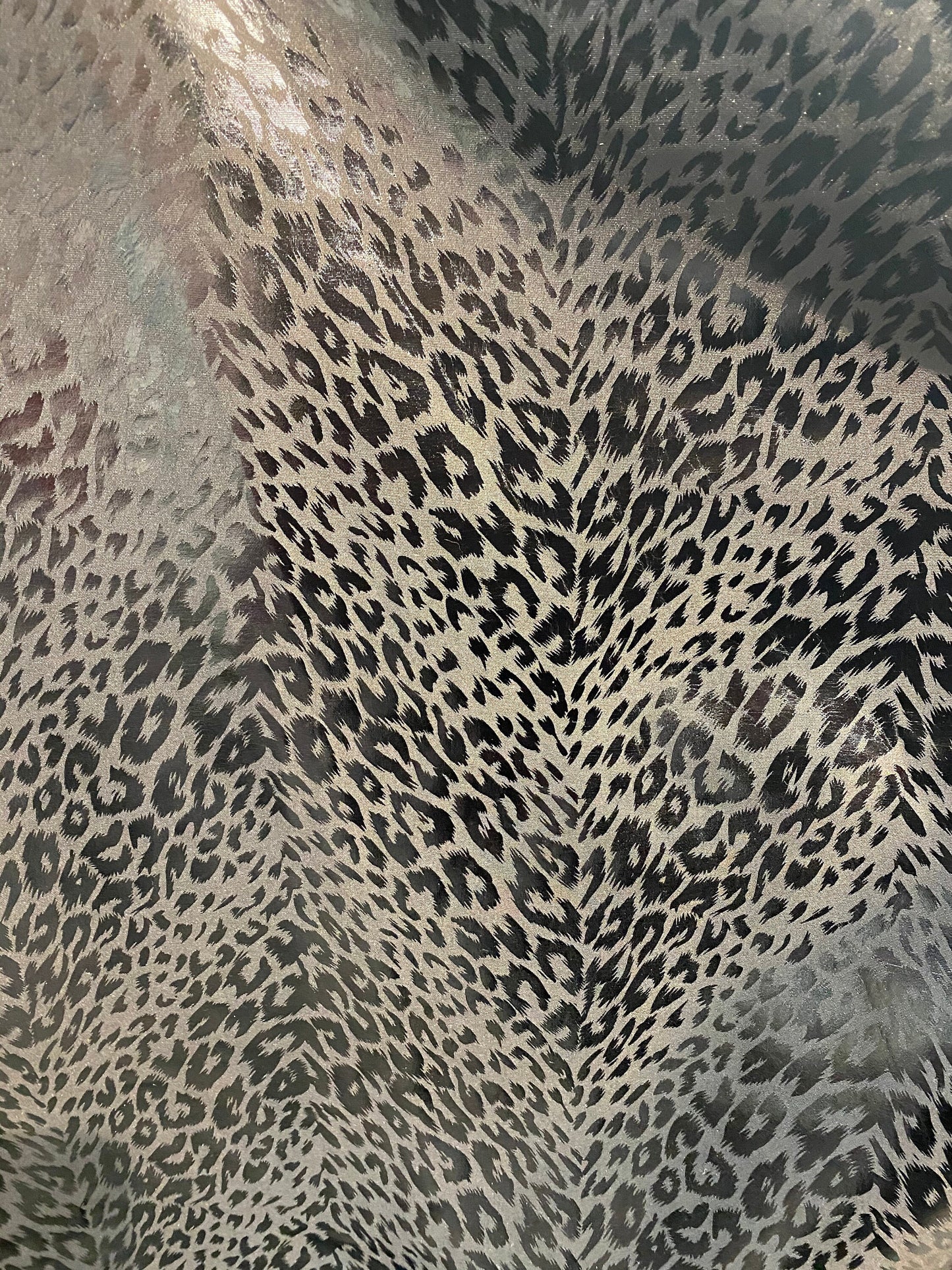 New super techno animal print design with foil 2-way stretch 58/60” Sold by the YD. Ships worldwide from Los Angeles California USA.