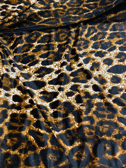 New exotic animal print leopard design print on heavy stretch velvet 4-way 58/60” Sold by the YD. Ships worldwide from Los Ángeles CA USA.