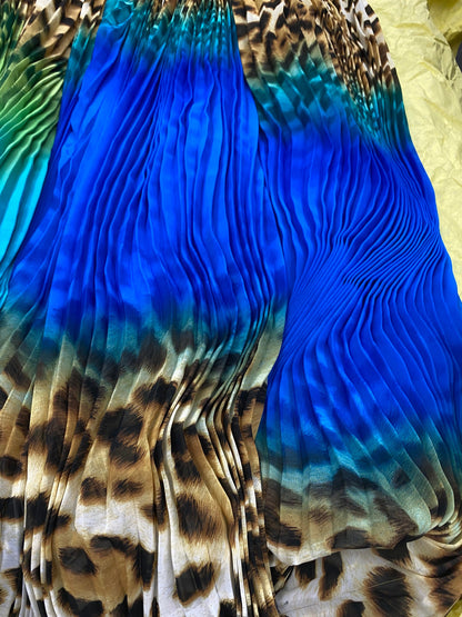 New accordion pleaded chiffon leopard animal print design 58/60” Sold by the YD. Ships worldwide from Los Angeles California USA.