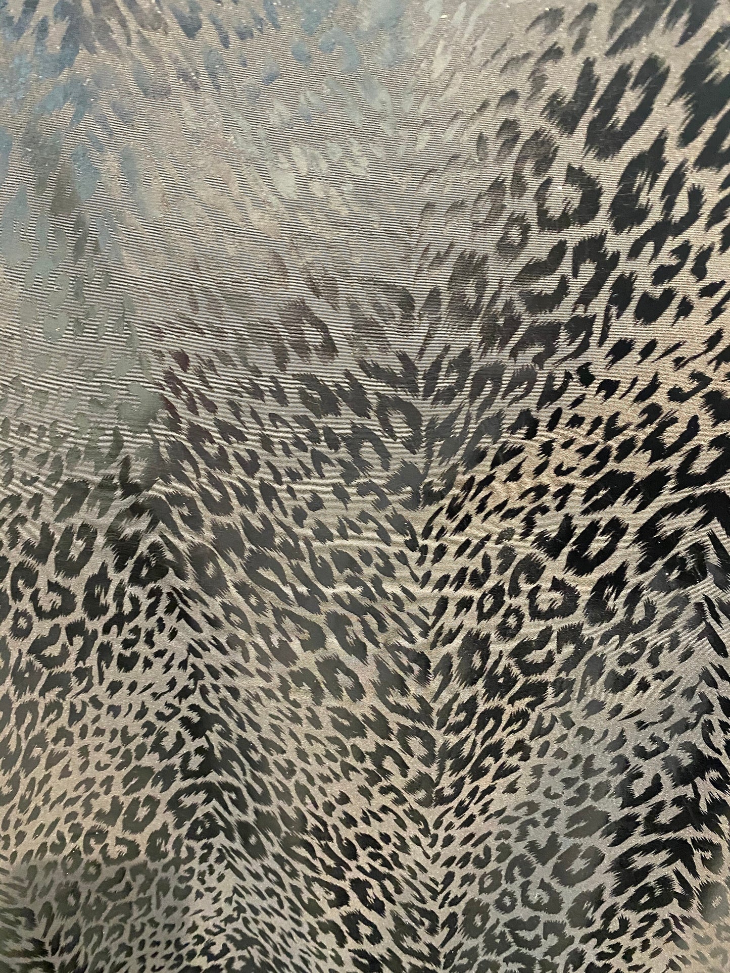 New super techno animal print design with foil 2-way stretch 58/60” Sold by the YD. Ships worldwide from Los Angeles California USA.