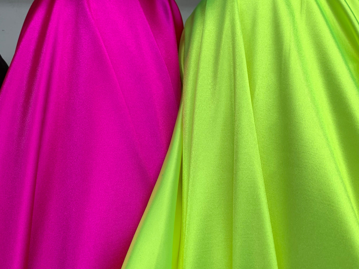 New super shining Rashell heavy spandex 4-way stretch neón colors 58/60” Sold by the YD. Ships worldwide from Los Ángeles California USA.