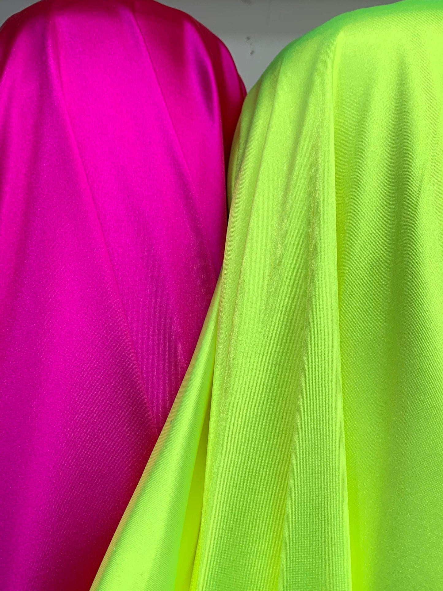 New super shining Rashell heavy spandex 4-way stretch neón colors 58/60” Sold by the YD. Ships worldwide from Los Ángeles California USA.