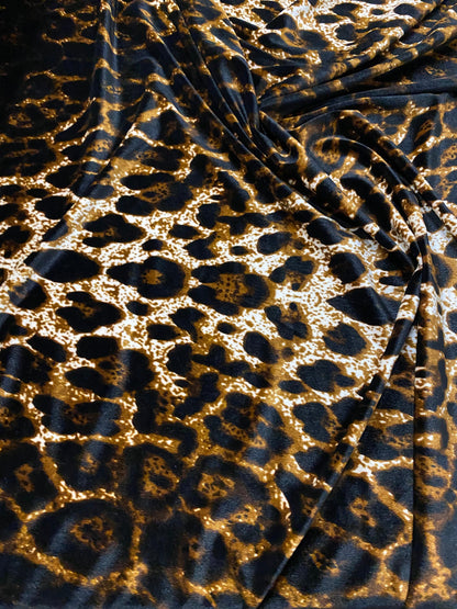 New exotic animal print leopard design print on heavy stretch velvet 4-way 58/60” Sold by the YD. Ships worldwide from Los Ángeles CA USA.