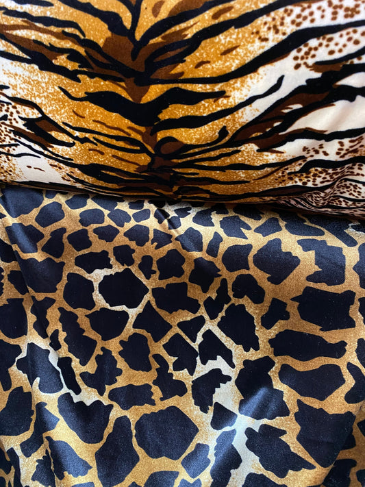 New exotic animal print on stretch velvet medium weight 4-way stretch 420 gsm 58/60” Sold by the YD. Ships worldwide from Los Angeles