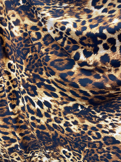 Exotic Leopard design print on great quality of poly spandex 4-way stretch 58/60” Sold by the YD. Ships Worldwide from Los Angeles californi