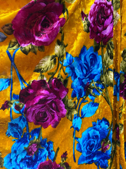 New flower design print on great quality of stretch velvet 58/60” Sold by the YD. Ships Worldwide from Los Angeles California USA.