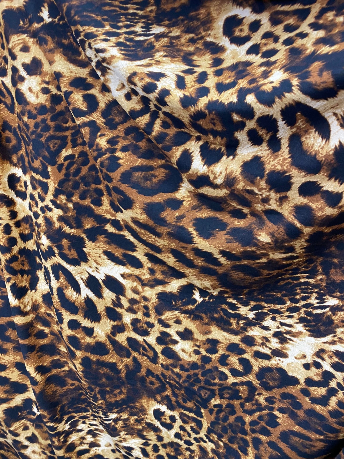 Exotic Leopard design print on great quality of poly spandex 4-way stretch 58/60” Sold by the YD. Ships Worldwide from Los Angeles californi