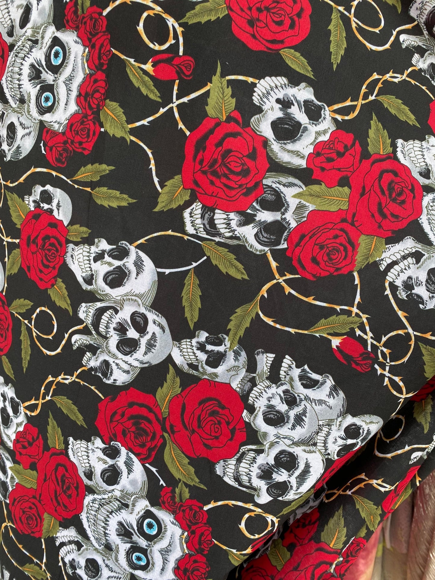 100% cotton skulls design print on very soft fabric non stretch cotton fabric 54/55” Sold by the YD. Ships worldwide from Los Angeles CA.