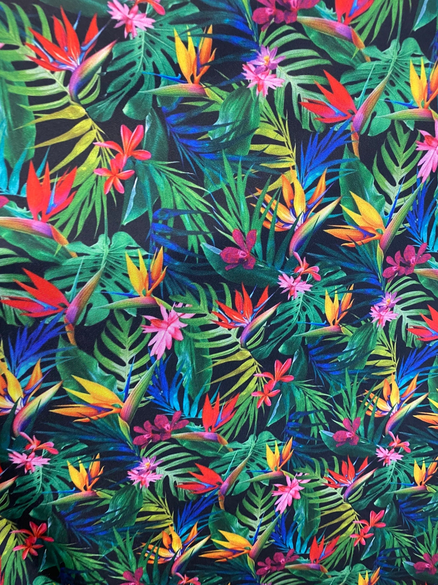 New Jennifer Design Hawaiian print on best quality of nylon spandex 4-way stretch 58/60” Sold by the YD. Ships Worldwide from Los Angeles CA