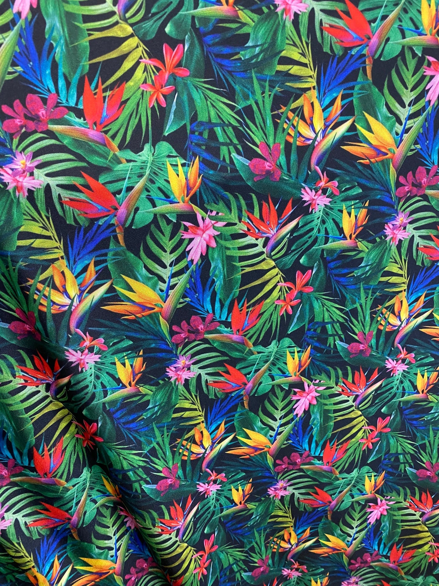 New Jennifer Design Hawaiian print on best quality of nylon spandex 4-way stretch 58/60” Sold by the YD. Ships Worldwide from Los Angeles CA