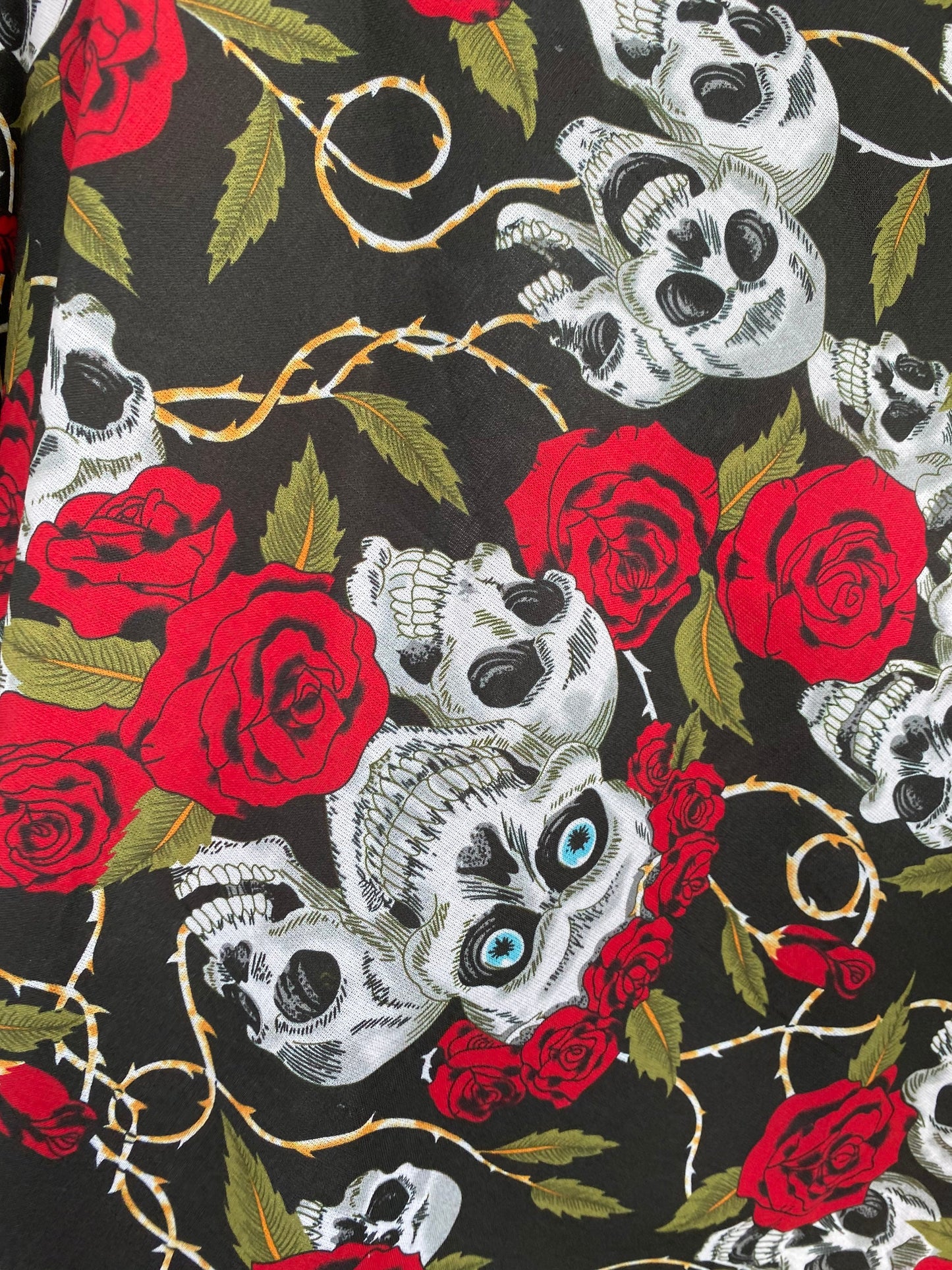100% cotton skulls design print on very soft fabric non stretch cotton fabric 54/55” Sold by the YD. Ships worldwide from Los Angeles CA.
