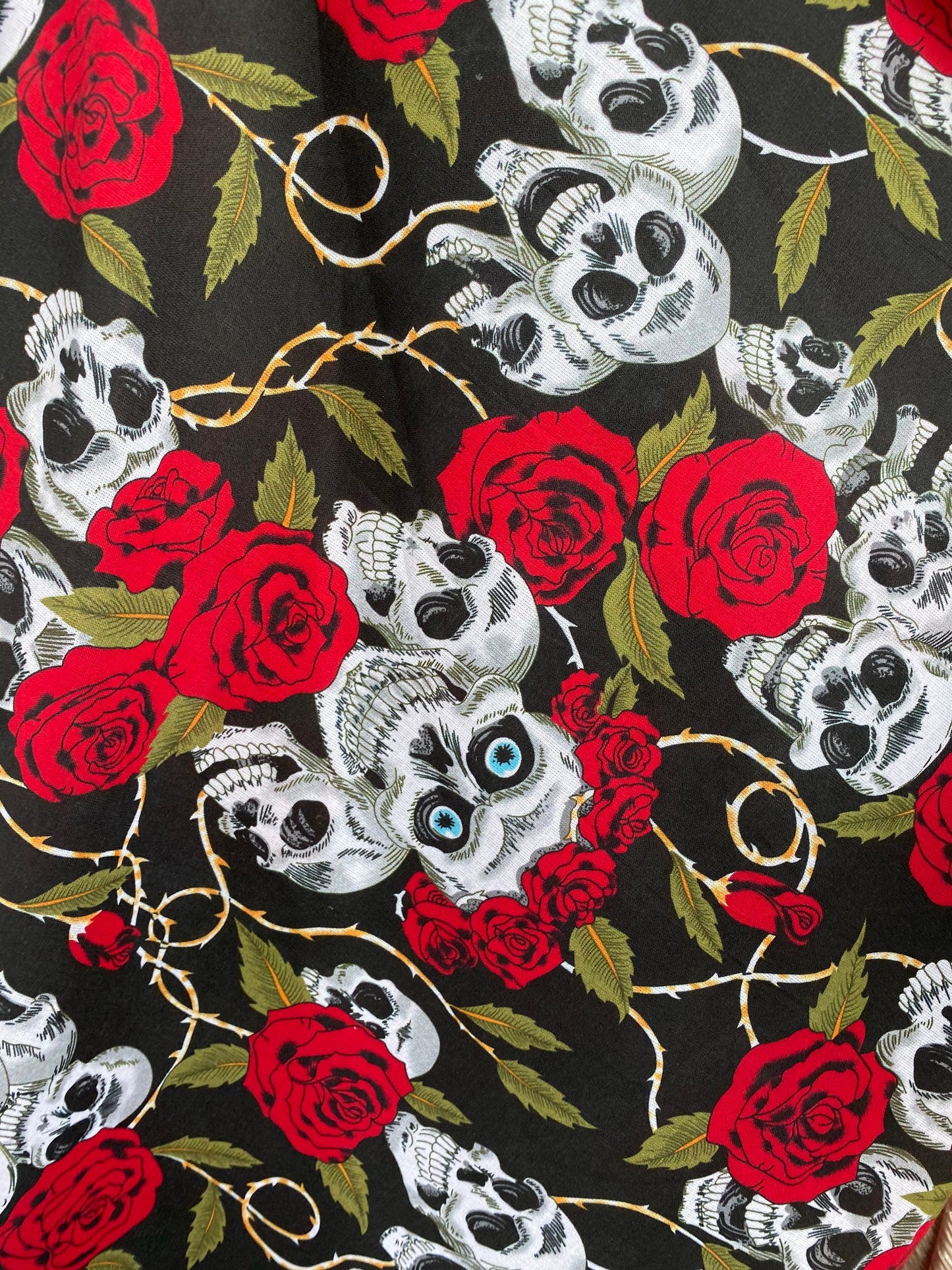 100% cotton skulls design print on very soft fabric non stretch cotton fabric 54/55” Sold by the YD. Ships worldwide from Los Angeles CA.