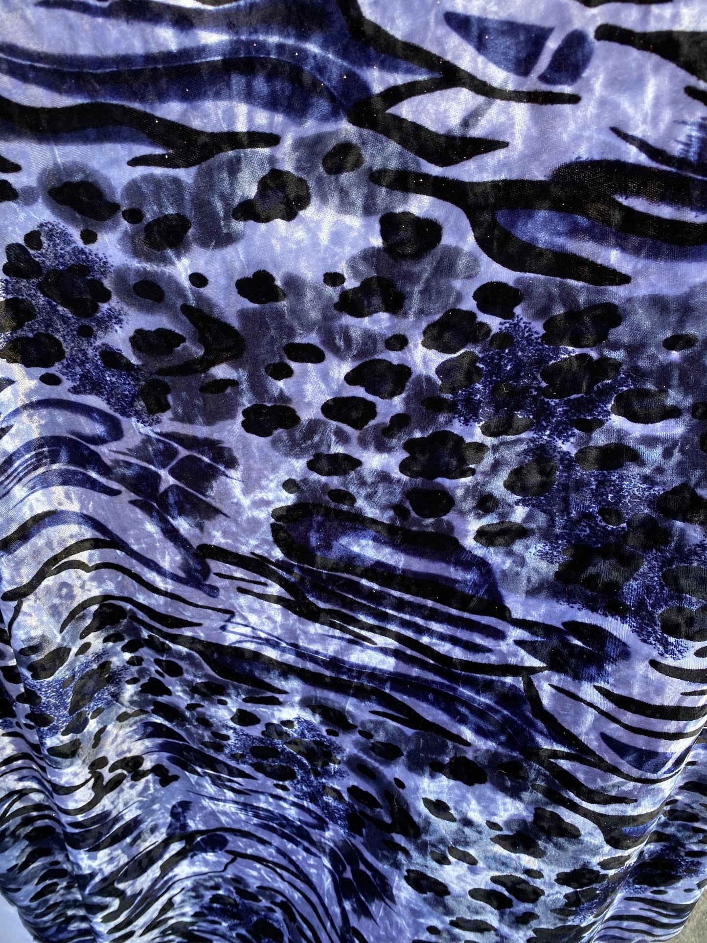 New Exotic animal print on stretch velvet 4-way stretch 58/60” Sold by the YD. Ships Worldwide from Los Angeles California USA.