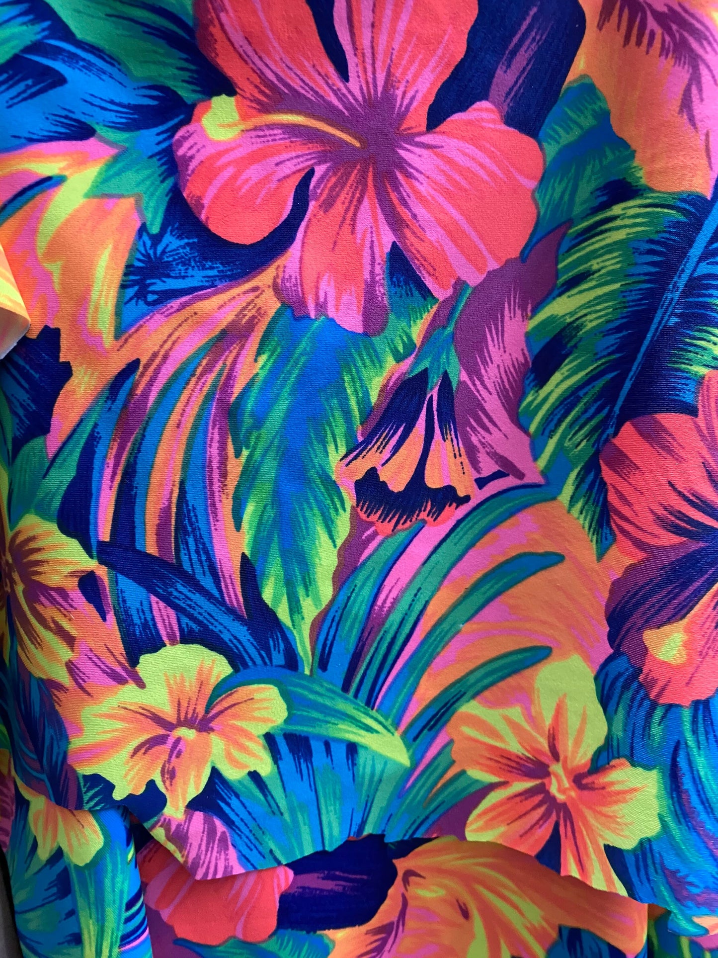 New Hawaiian design print on best quality of nylon spandex 4-way stretch 58/60” Sold by the YD. Ships Worldwide from Los Angeles California